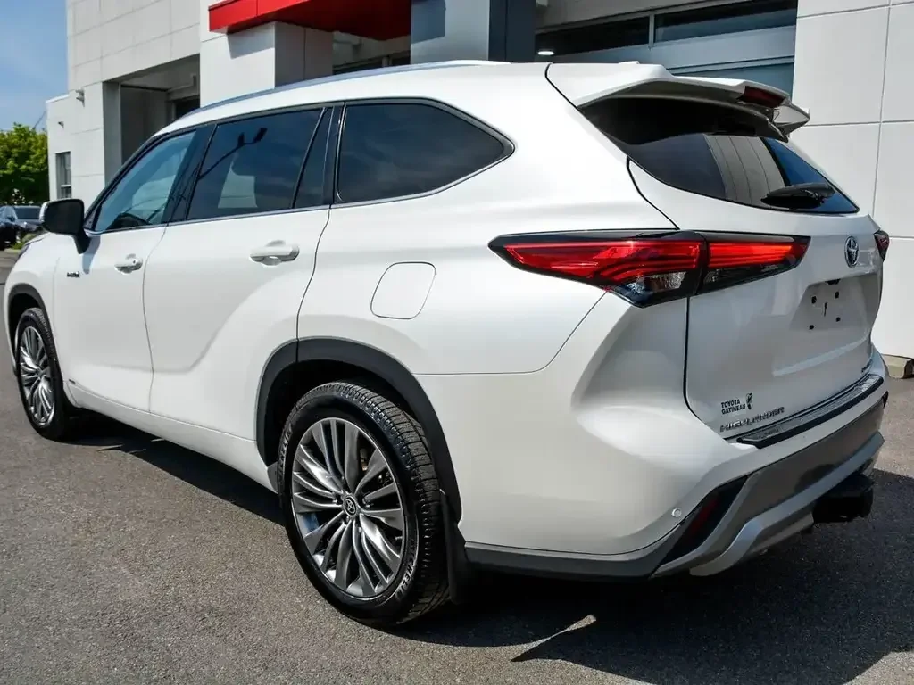 Toyota Highlander снимка Toyota Highlander