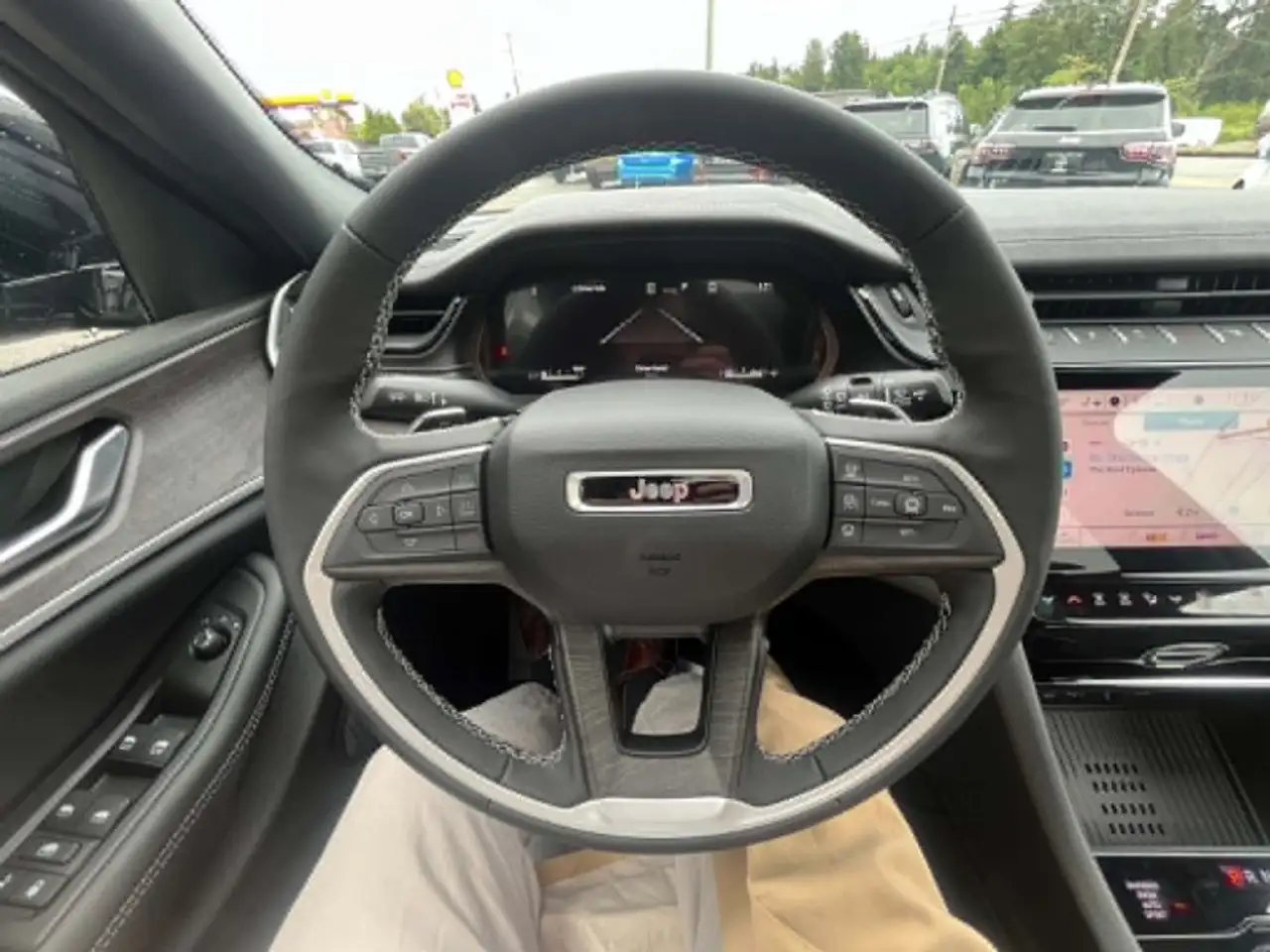 Jeep Grand Cherokee снимка Jeep Grand Cherokee