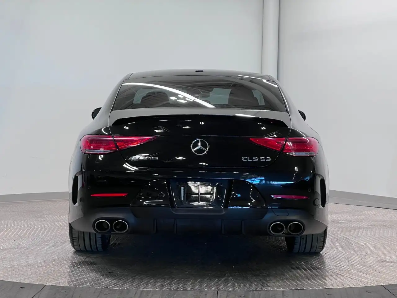 Mercedes-Benz CLS снимка Mercedes-Benz CLS