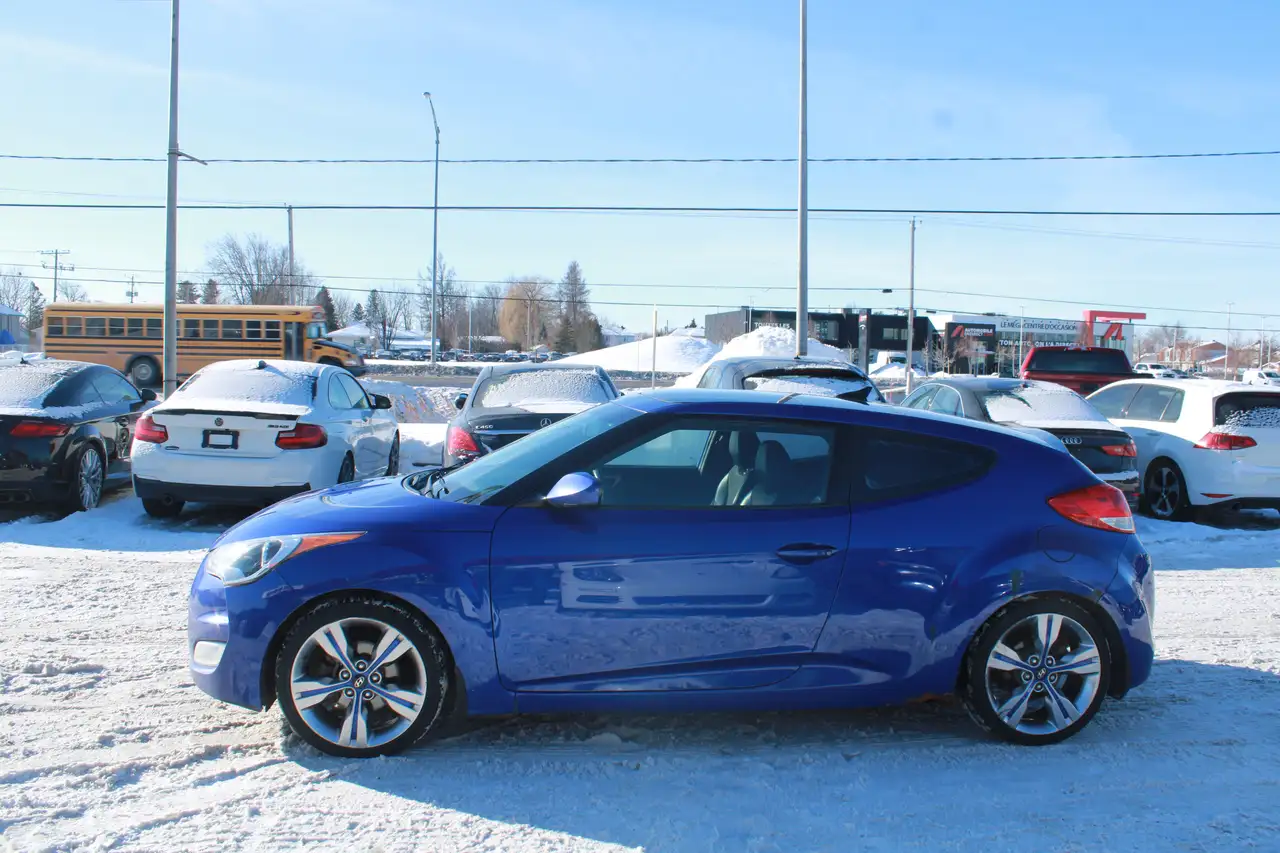 Hyundai VELOSTER photo Hyundai VELOSTER