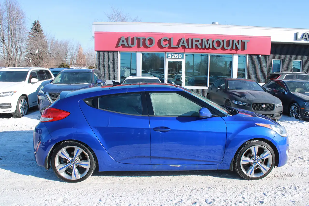 Hyundai VELOSTER photo Hyundai VELOSTER