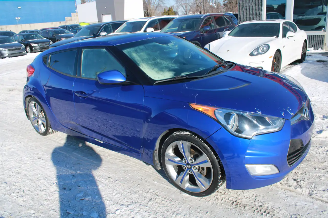 Hyundai VELOSTER photo Hyundai VELOSTER