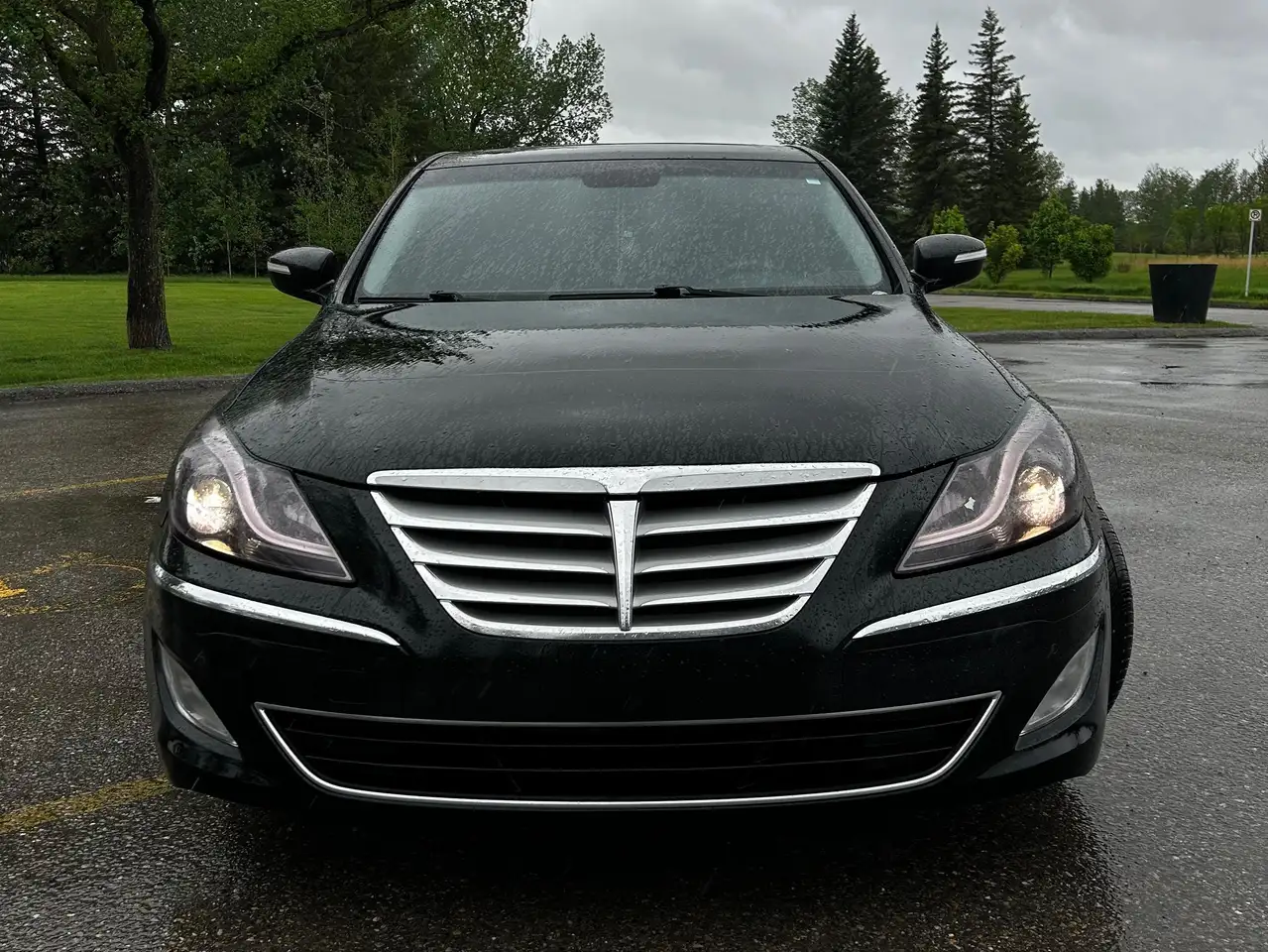 Hyundai Genesis снимка Hyundai Genesis