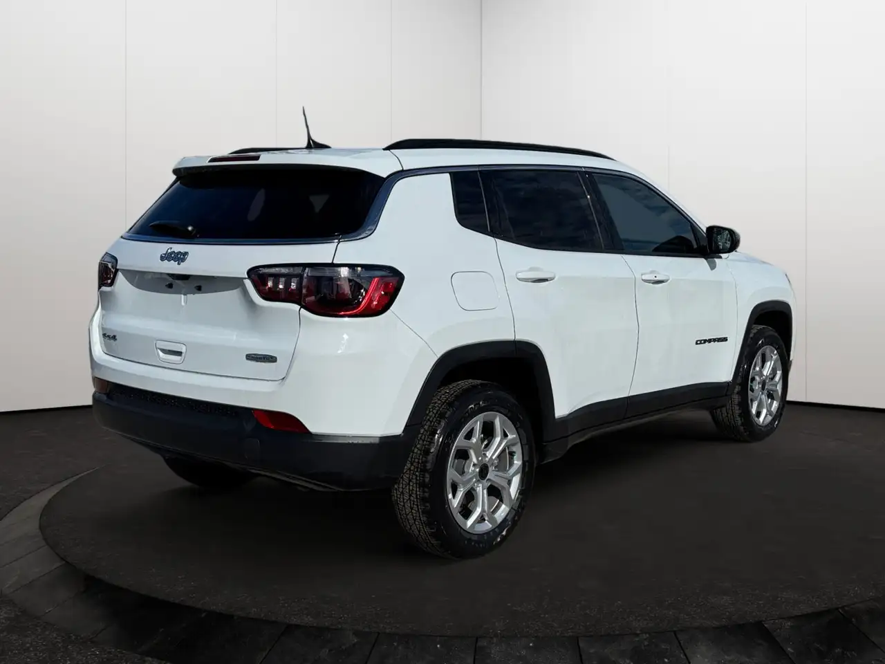 Jeep Compass photo Jeep Compass