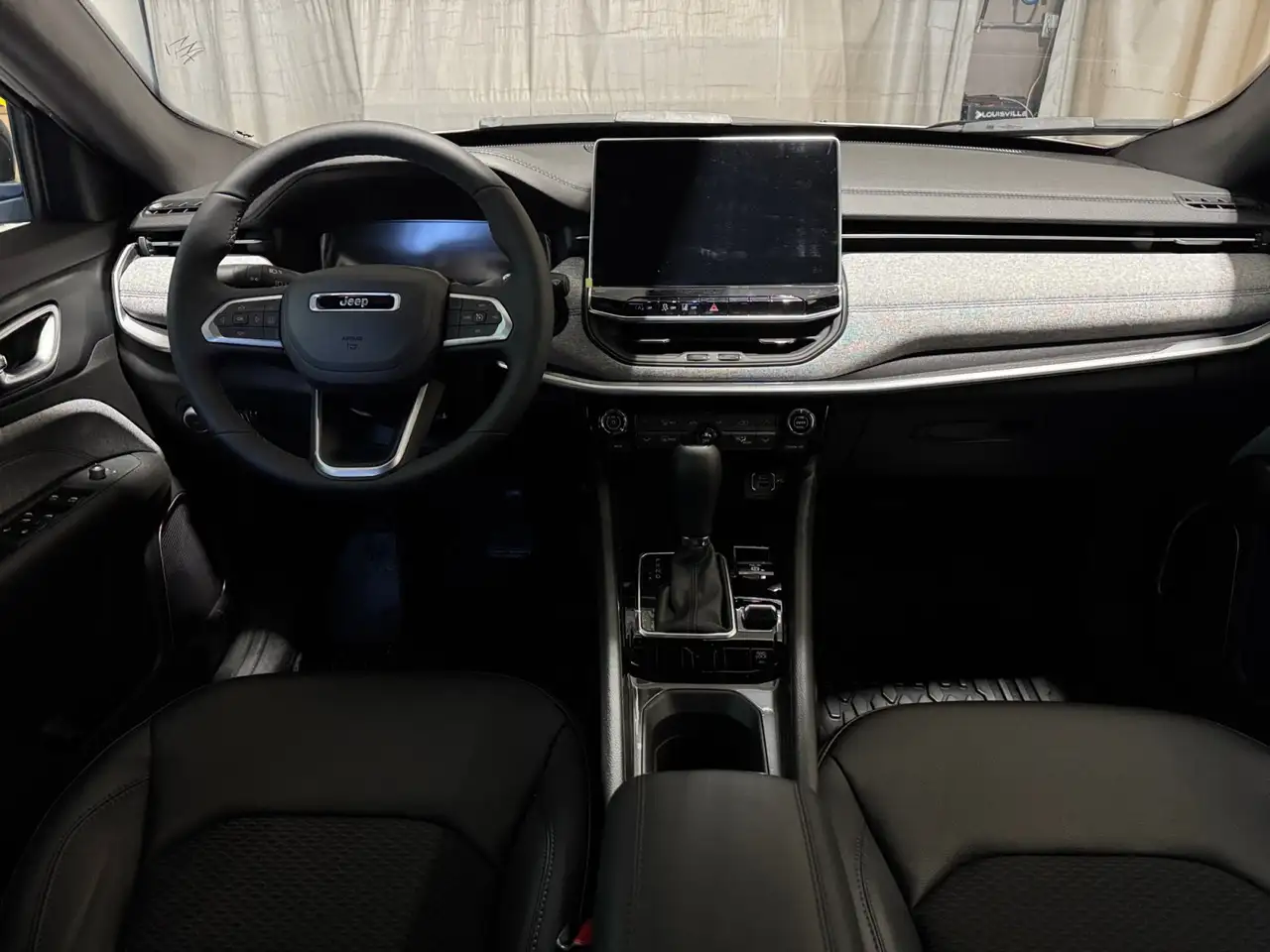 Jeep Compass photo Jeep Compass