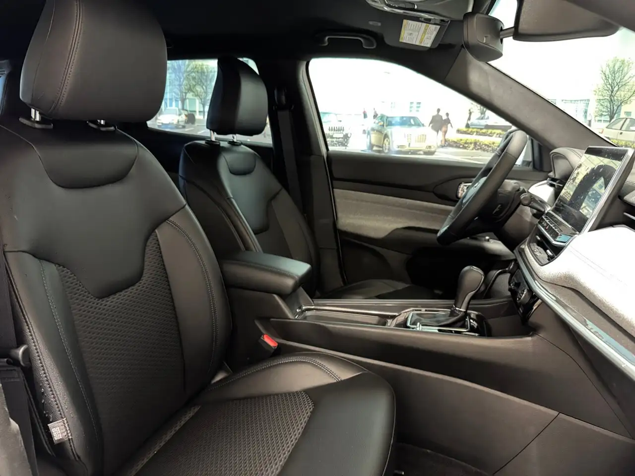 Jeep Compass photo Jeep Compass
