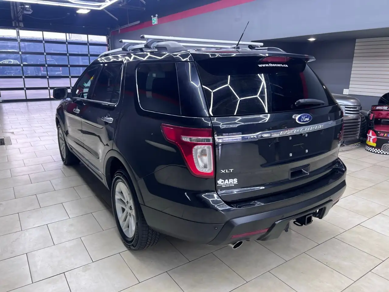Ford Explorer photo Ford Explorer