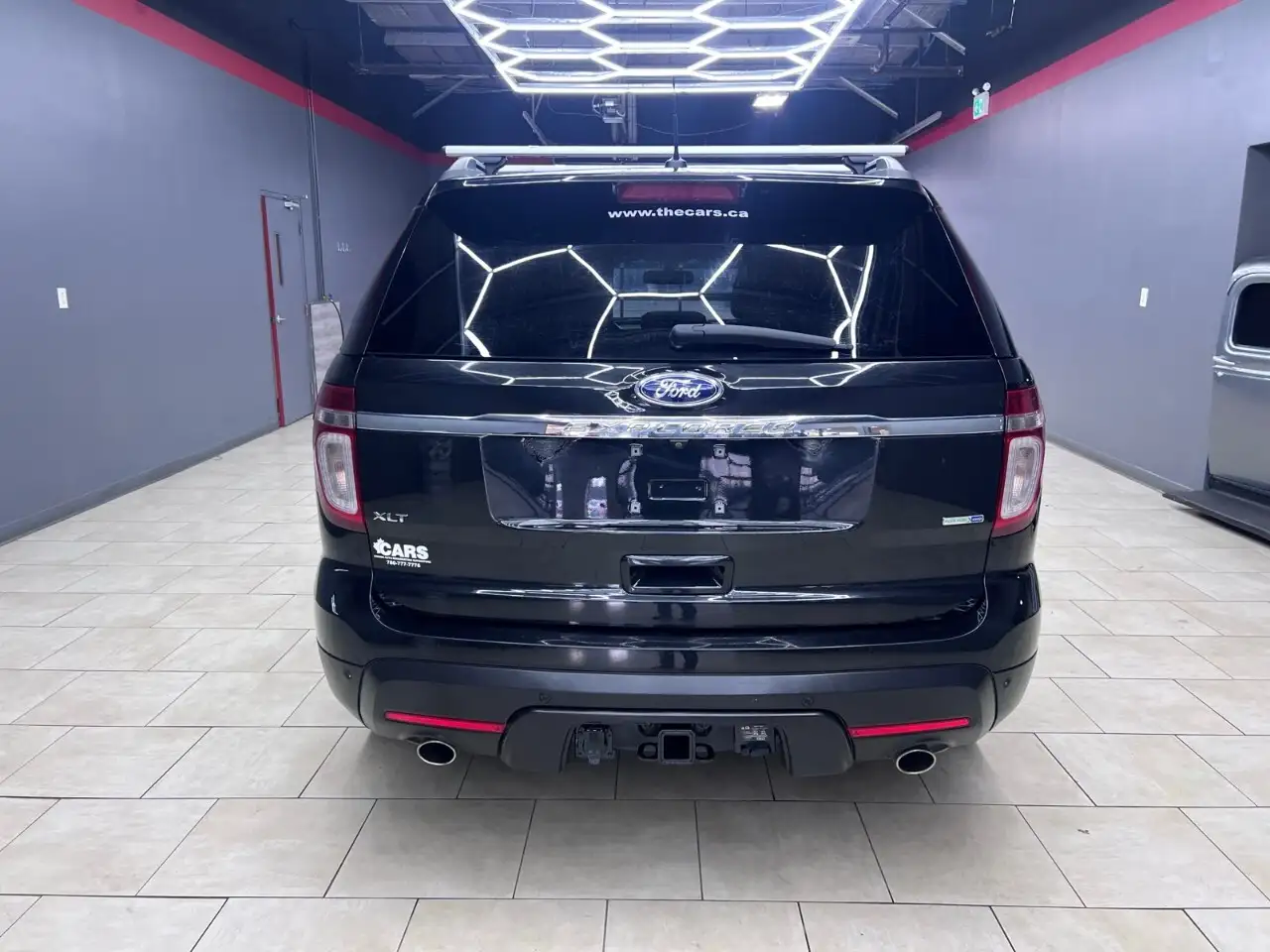 Ford Explorer photo Ford Explorer