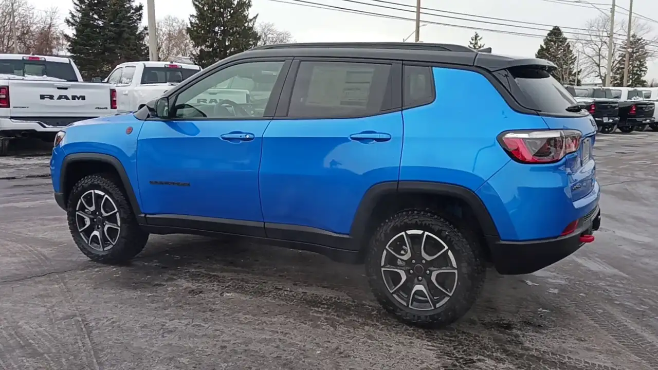 Jeep Compass photo Jeep Compass