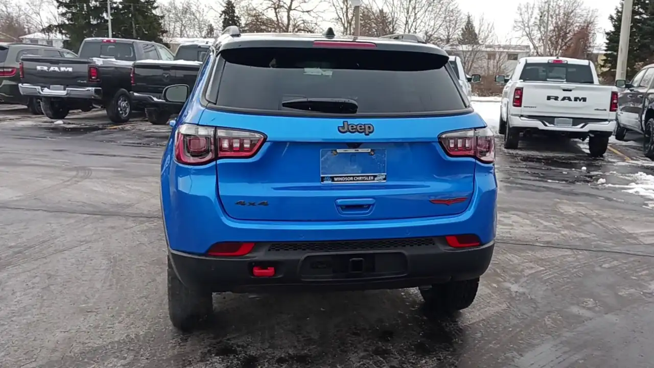 Jeep Compass photo Jeep Compass