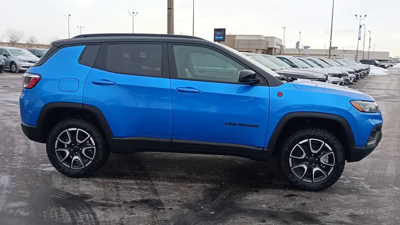Jeep Compass photo Jeep Compass