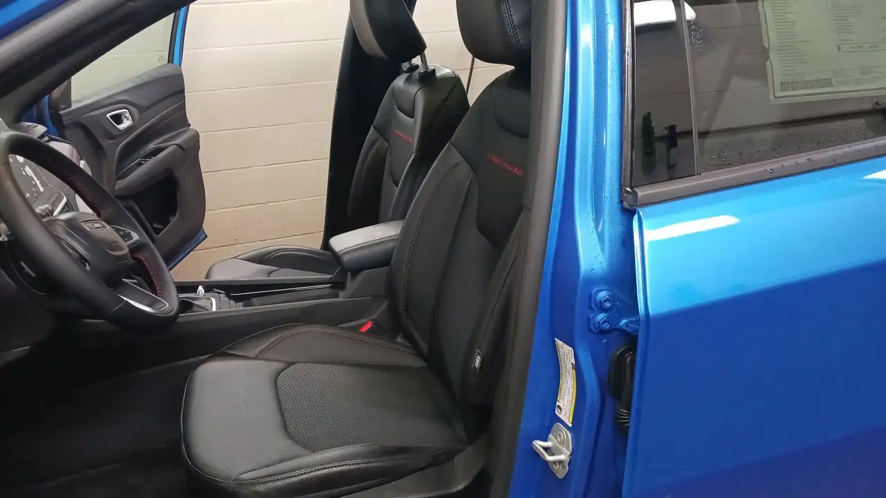 Jeep Compass photo Jeep Compass
