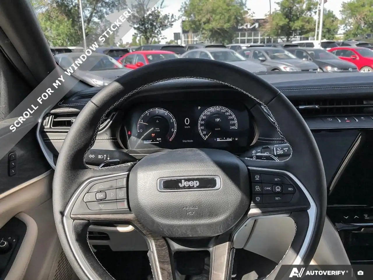 Jeep Grand Cherokee photo Jeep Grand Cherokee