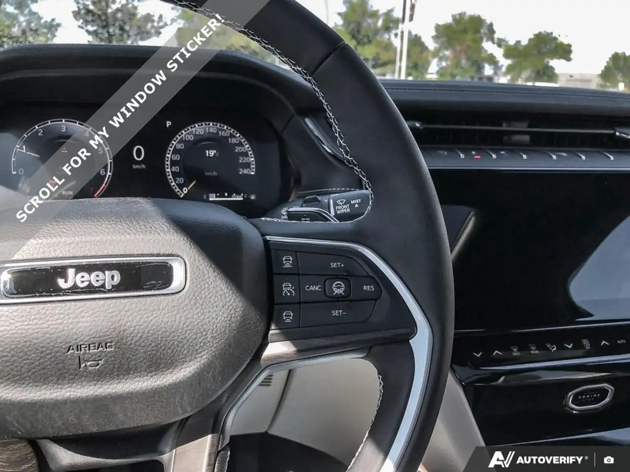 Jeep Grand Cherokee photo Jeep Grand Cherokee