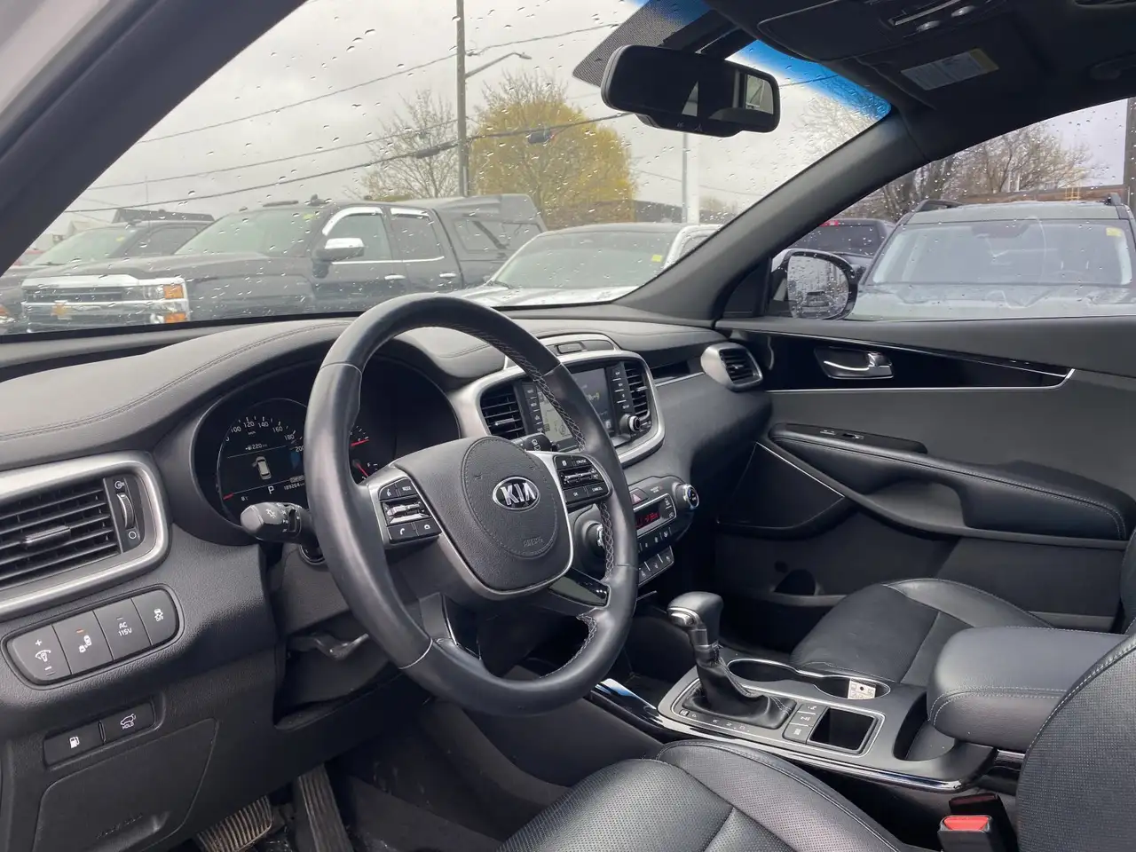 Kia Sorento photo Kia Sorento
