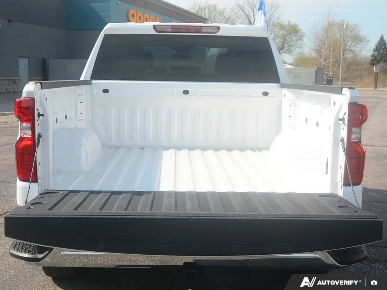 Chevrolet Silverado 1500 снимка Chevrolet Silverado 1500