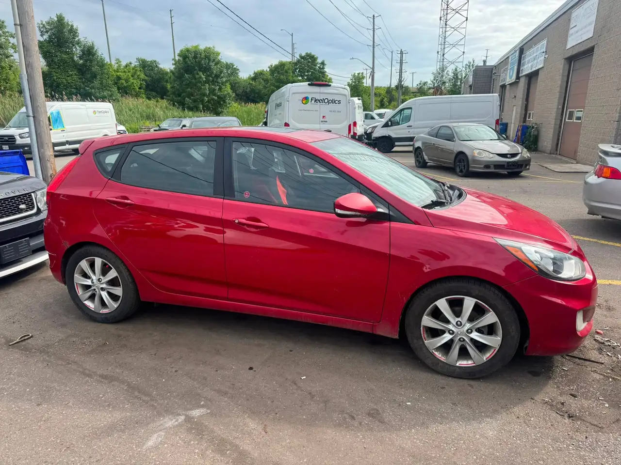 2013 Hyundai ACCENT