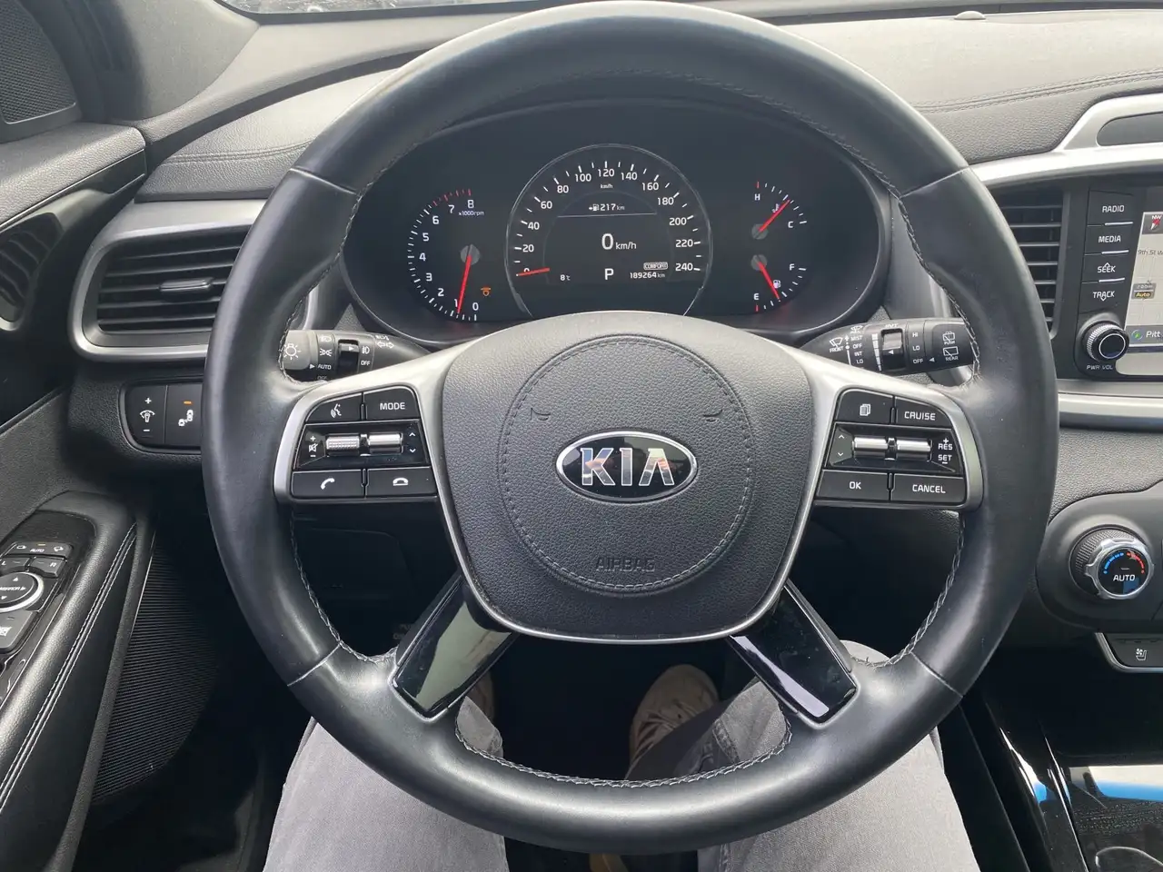 Kia Sorento photo Kia Sorento
