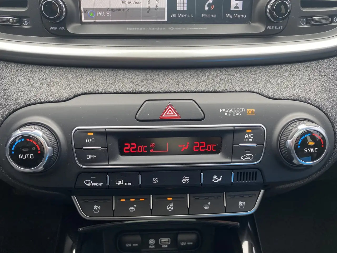 Kia Sorento photo Kia Sorento