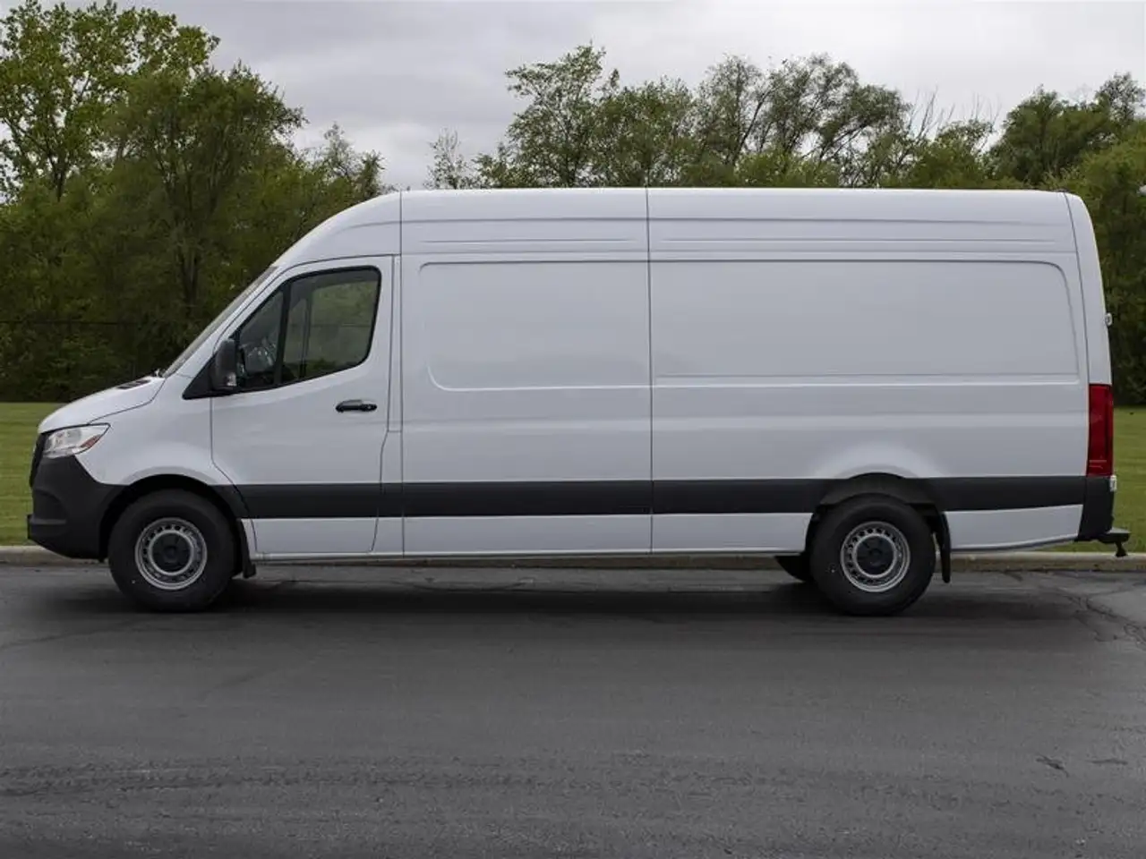 Mercedes-Benz Sprinter снимка Mercedes-Benz Sprinter