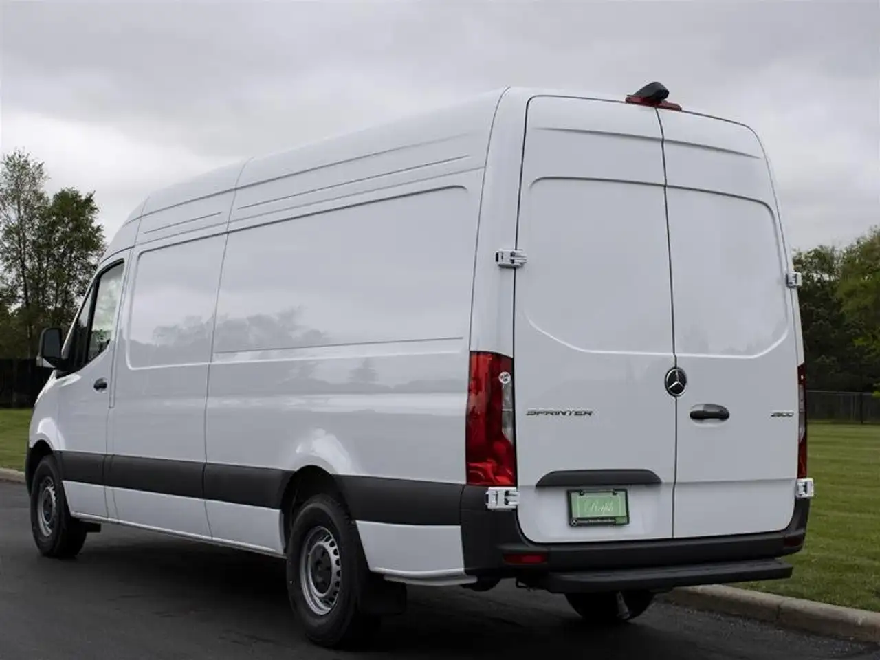 Mercedes-Benz Sprinter снимка Mercedes-Benz Sprinter