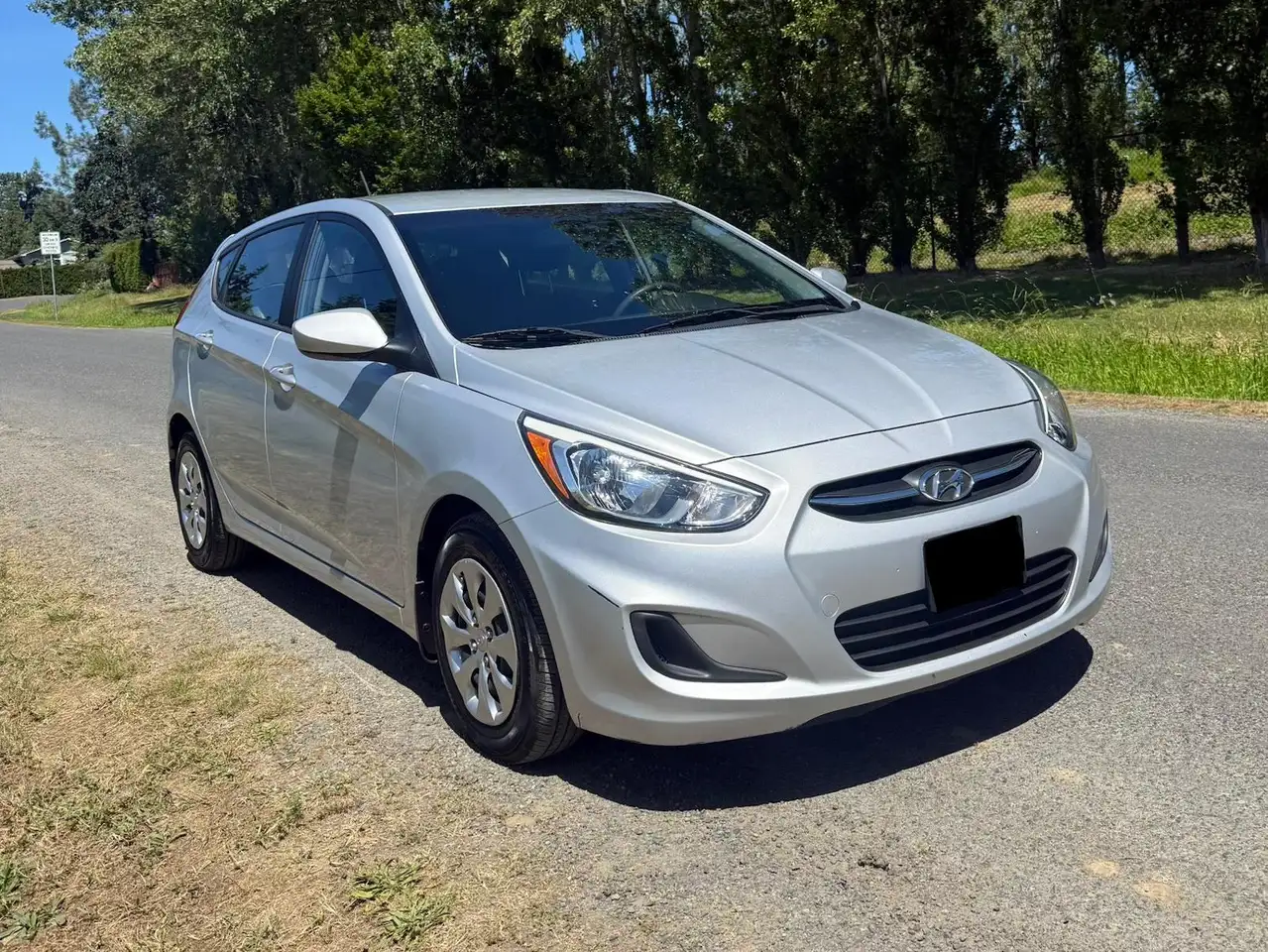 Hyundai ACCENT photo Hyundai ACCENT