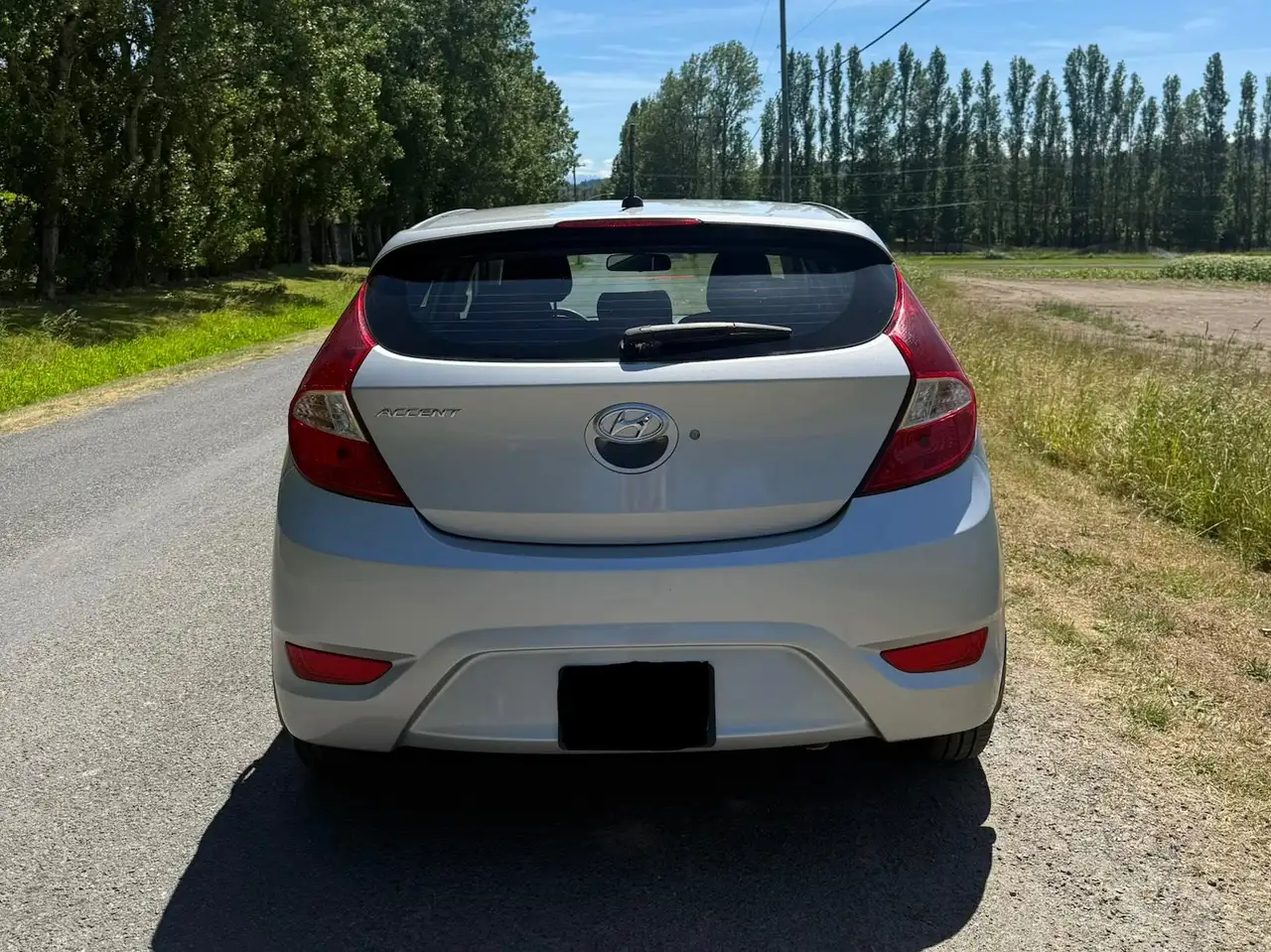Hyundai ACCENT photo Hyundai ACCENT