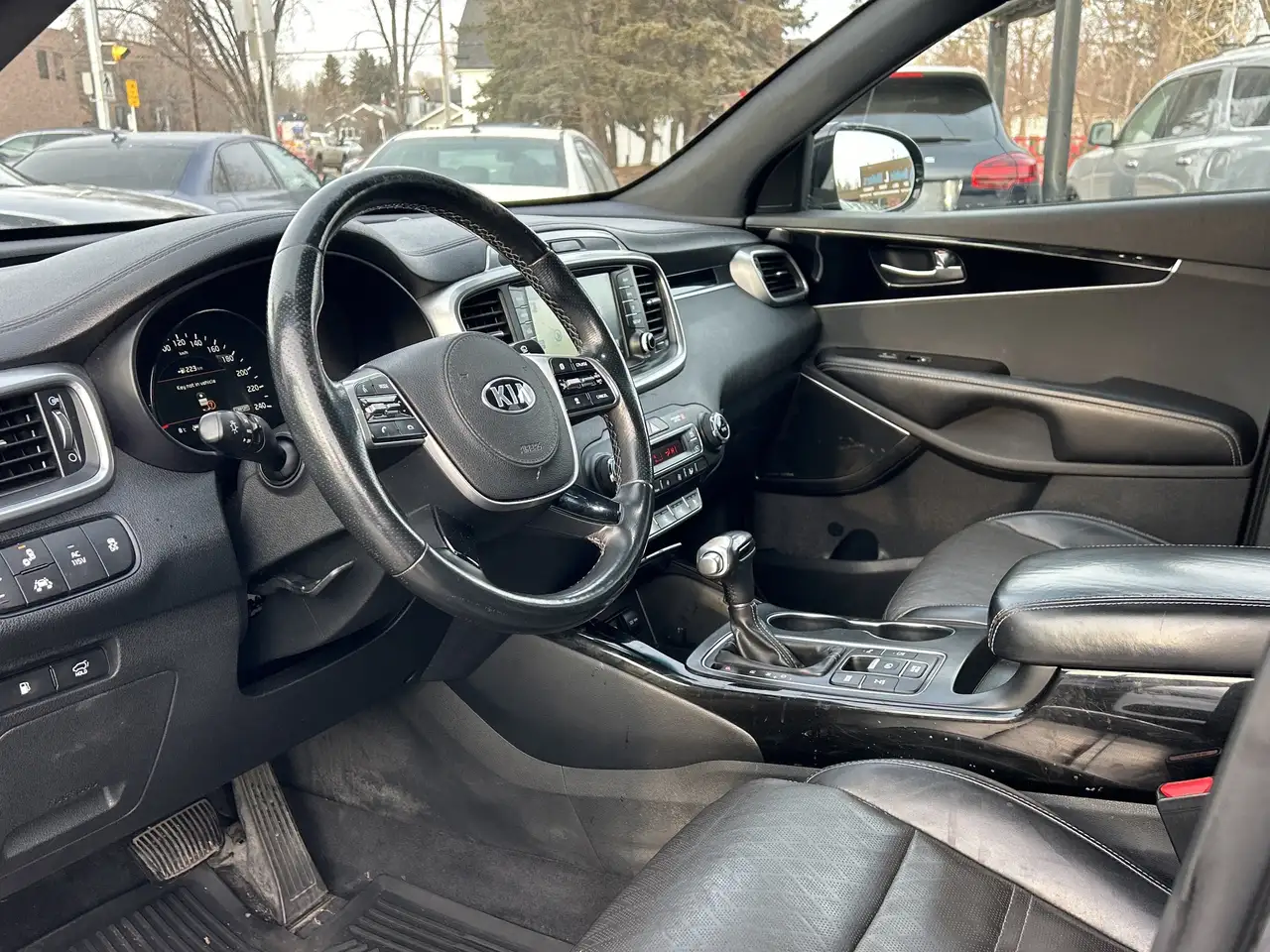 Kia Sorento photo Kia Sorento