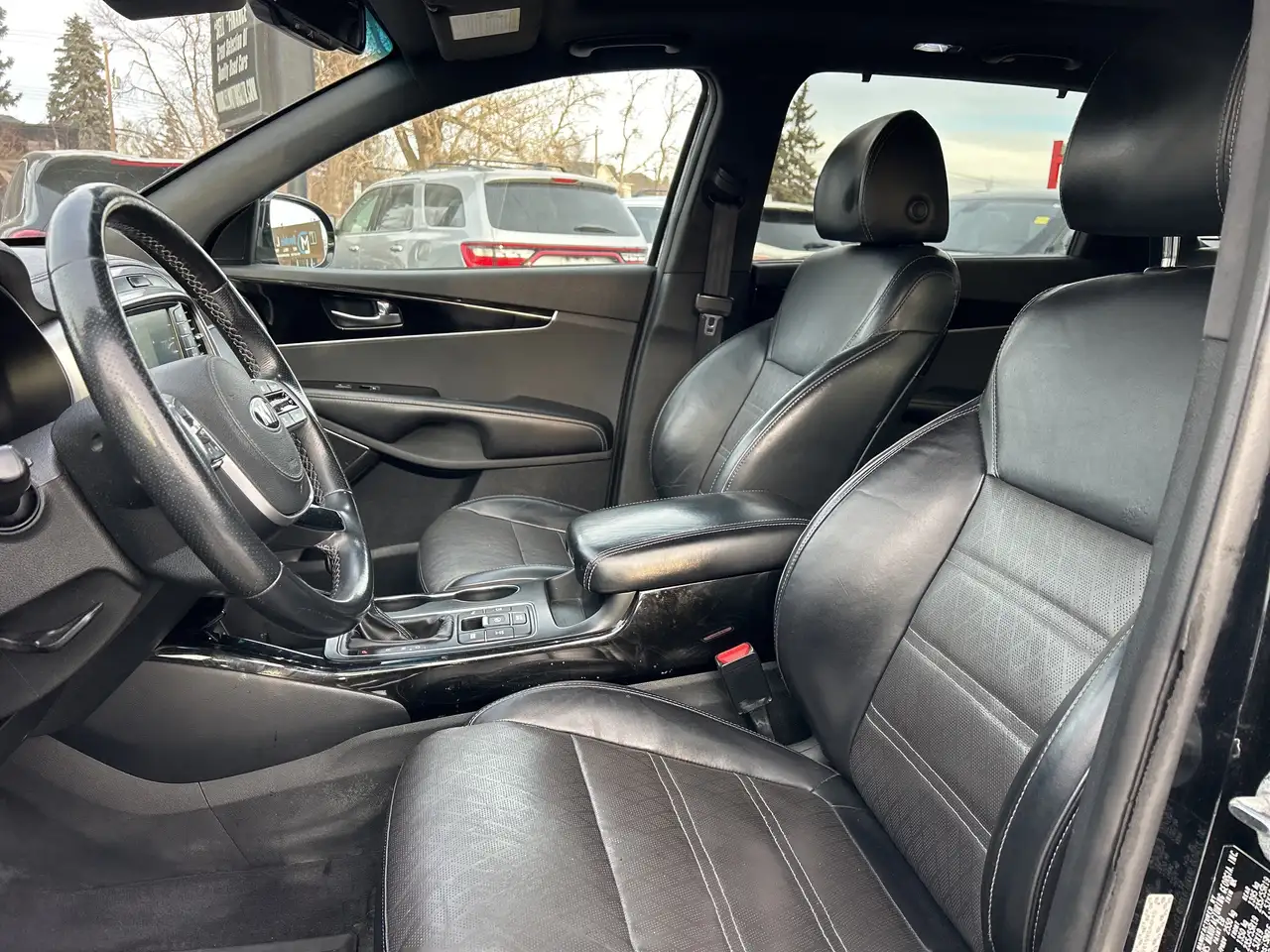 Kia Sorento photo Kia Sorento