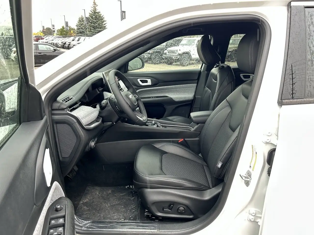 Jeep Compass photo Jeep Compass