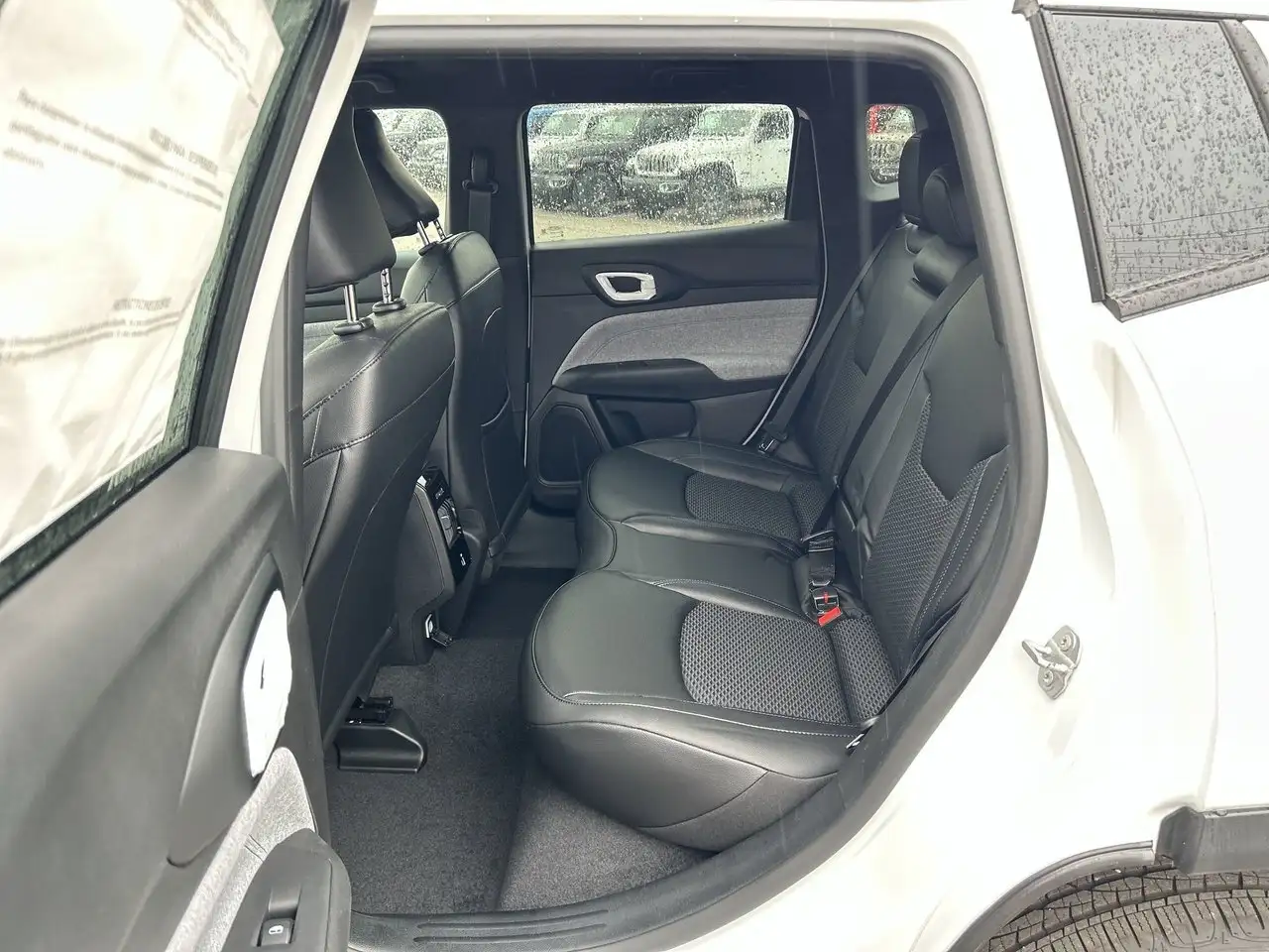 Jeep Compass photo Jeep Compass