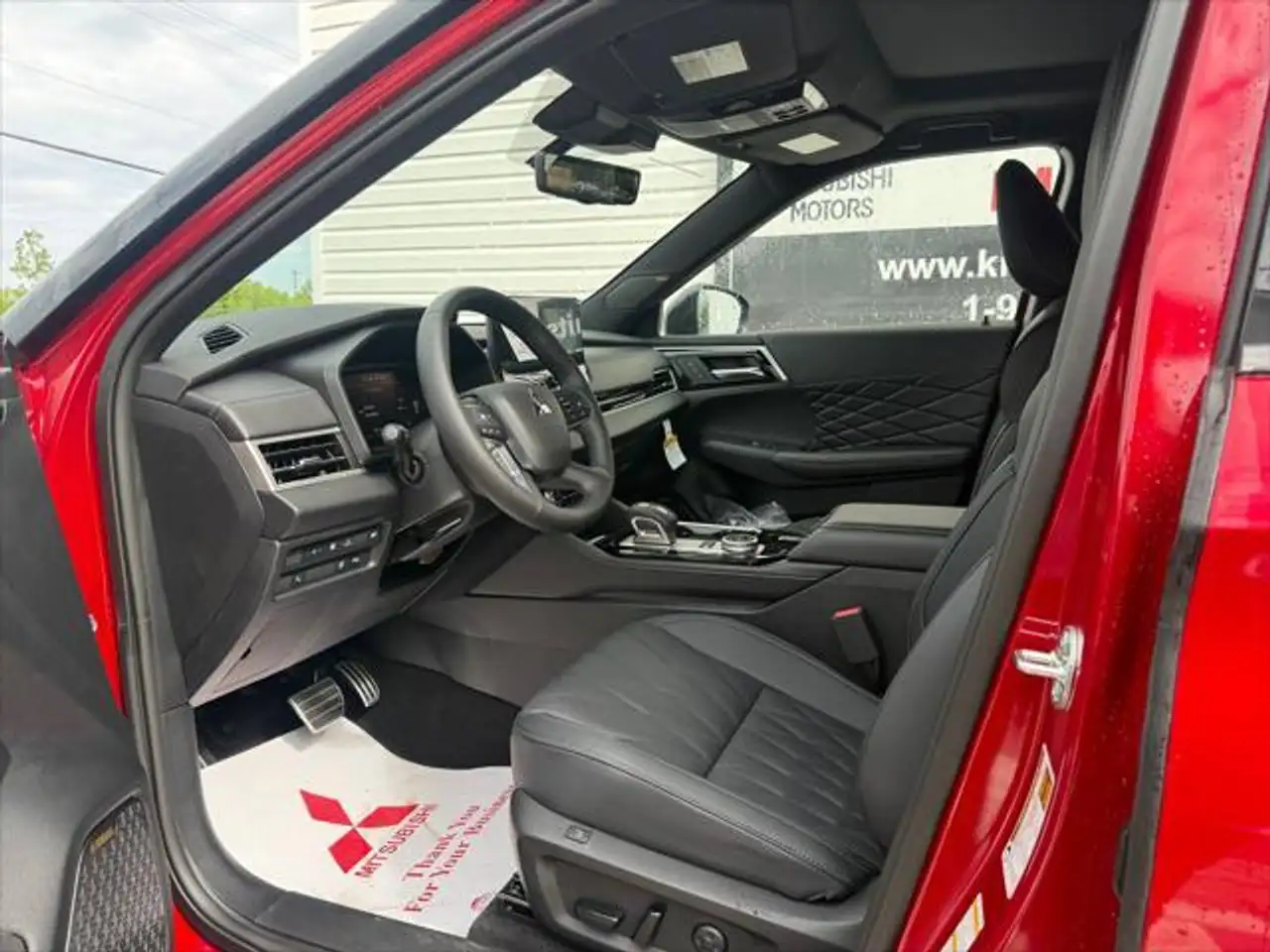 Mitsubishi Outlander снимка Mitsubishi Outlander