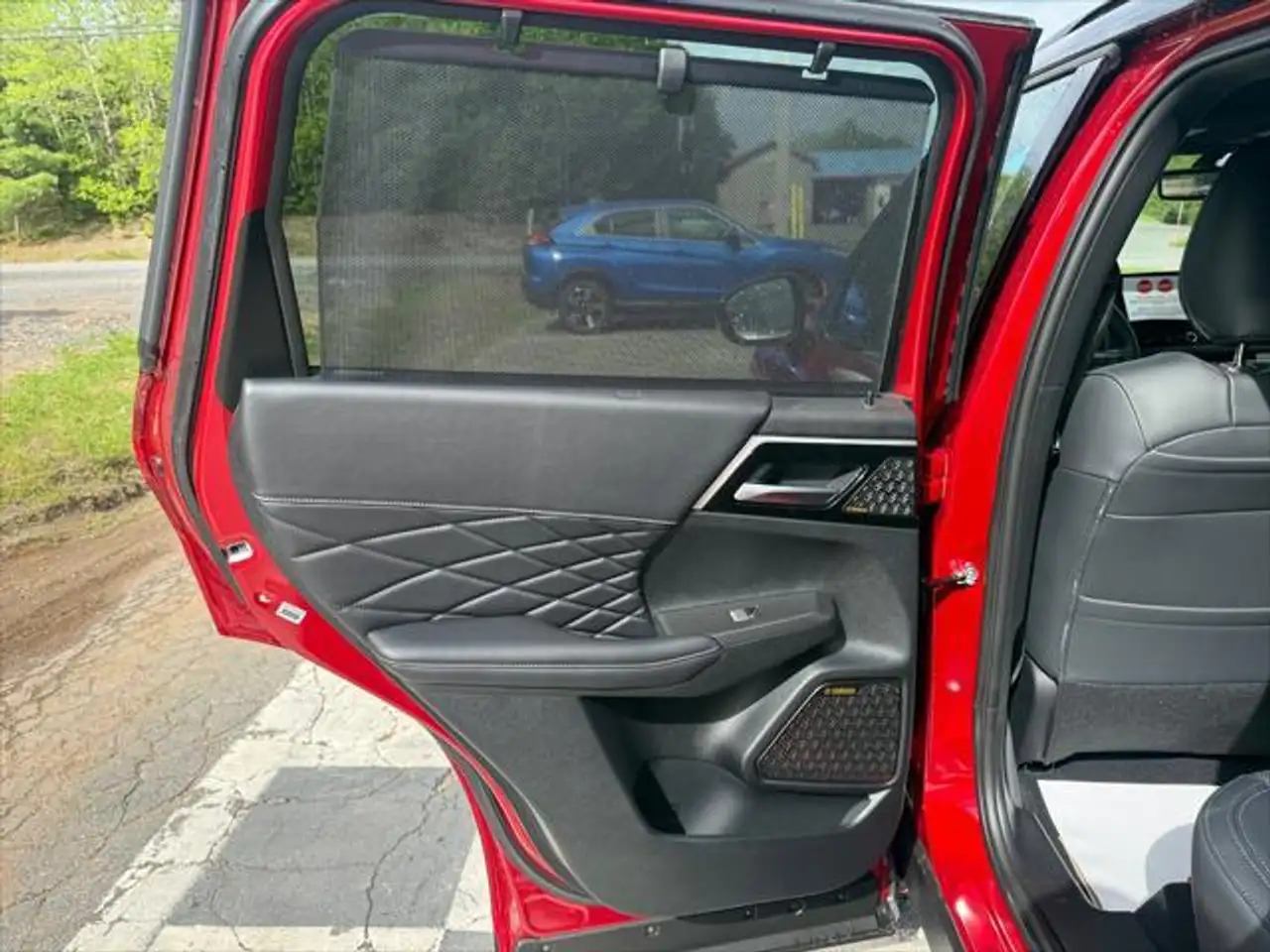 Mitsubishi Outlander снимка Mitsubishi Outlander