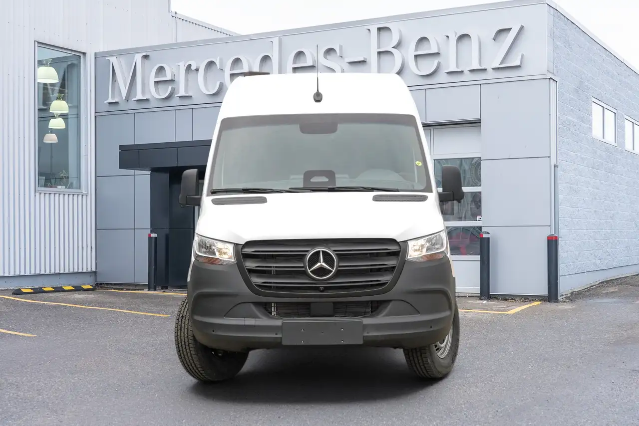 Mercedes-Benz Sprinter снимка Mercedes-Benz Sprinter