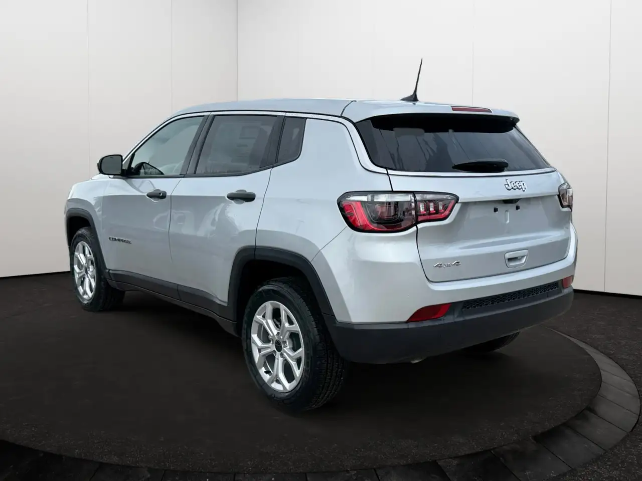 Jeep Compass снимка Jeep Compass