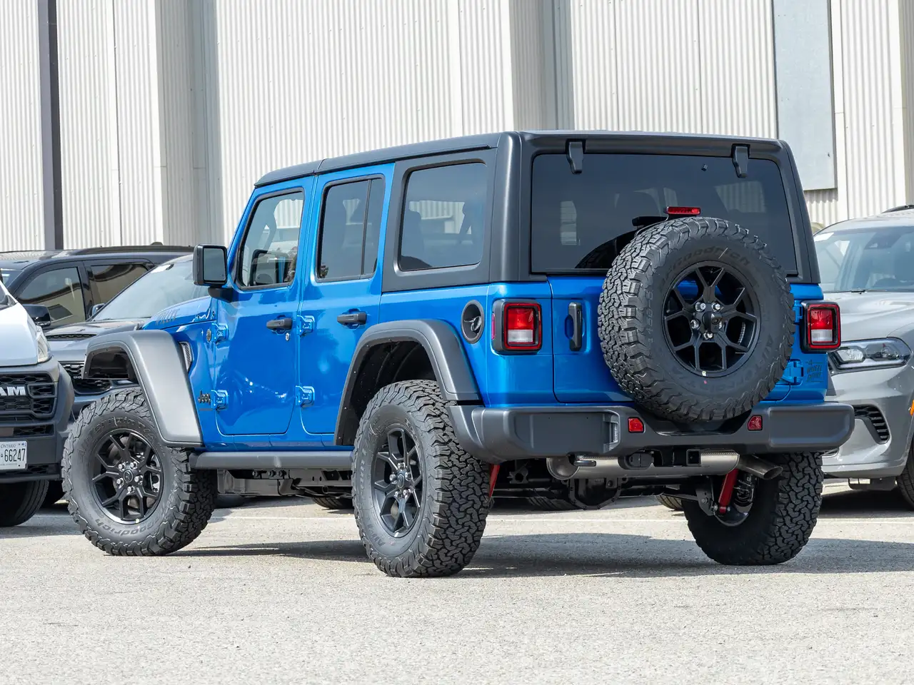 Jeep Wrangler снимка Jeep Wrangler