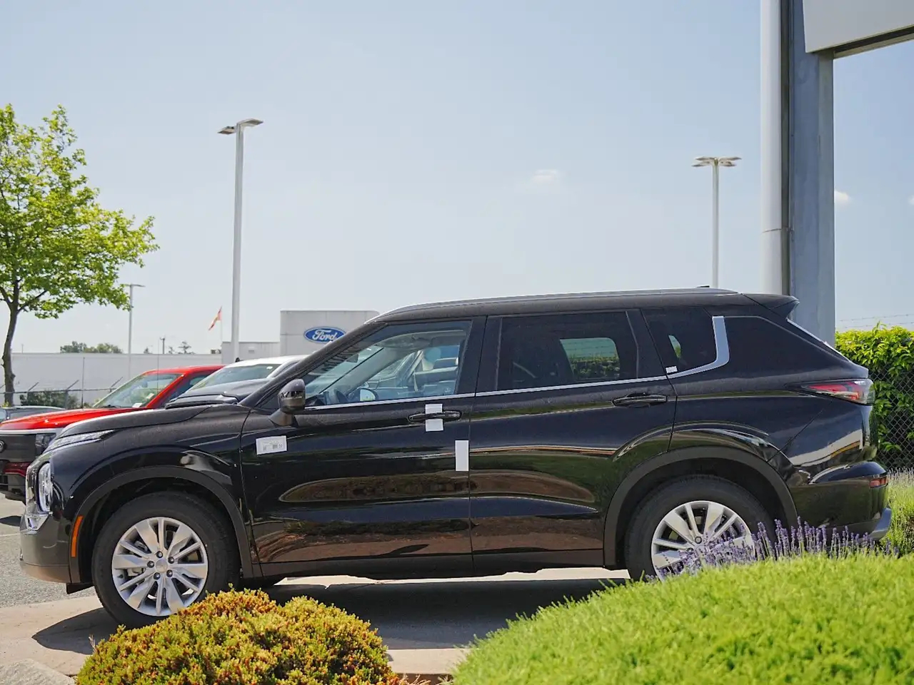 Mitsubishi Outlander photo Mitsubishi Outlander