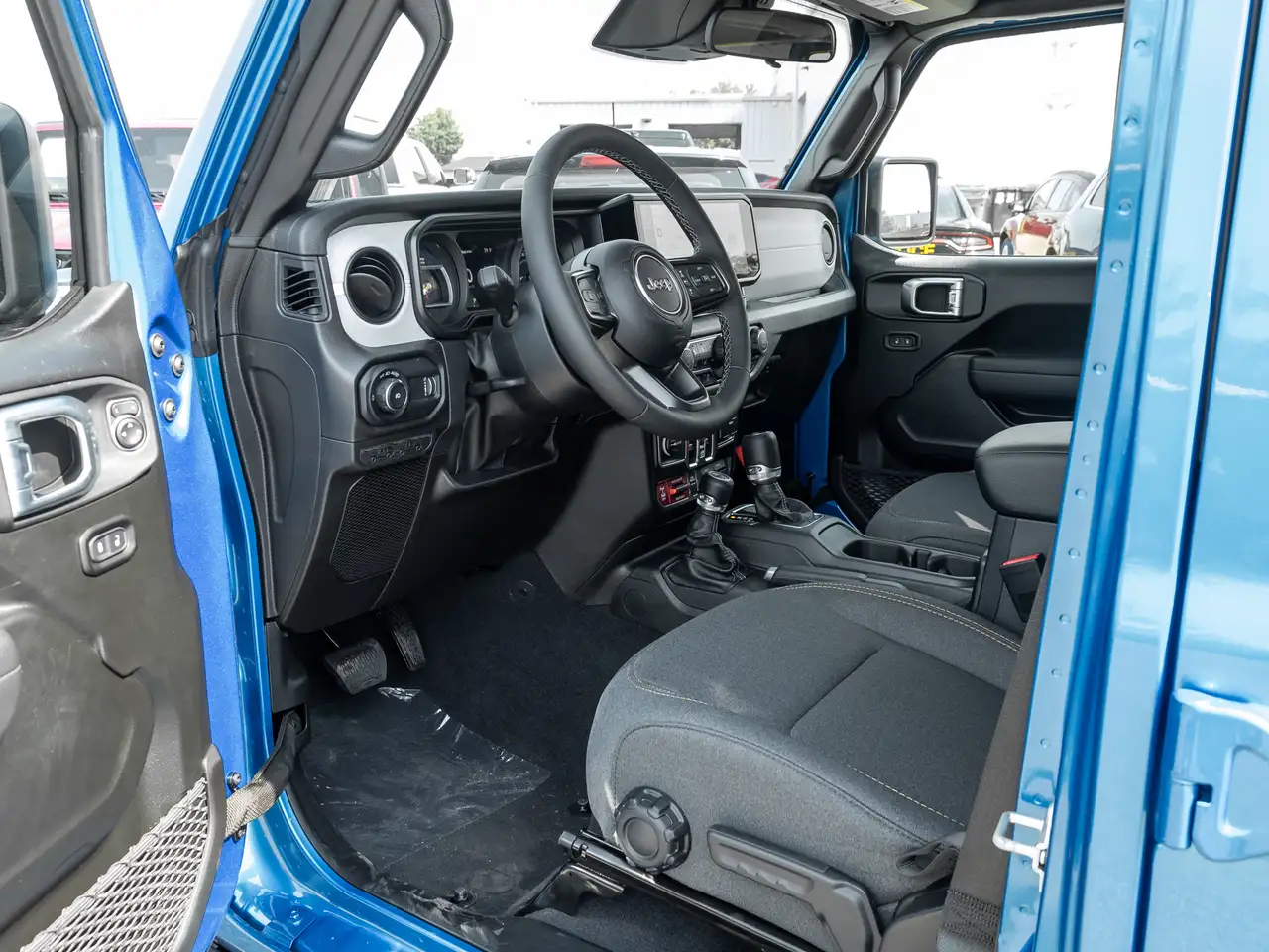 Jeep Wrangler снимка Jeep Wrangler