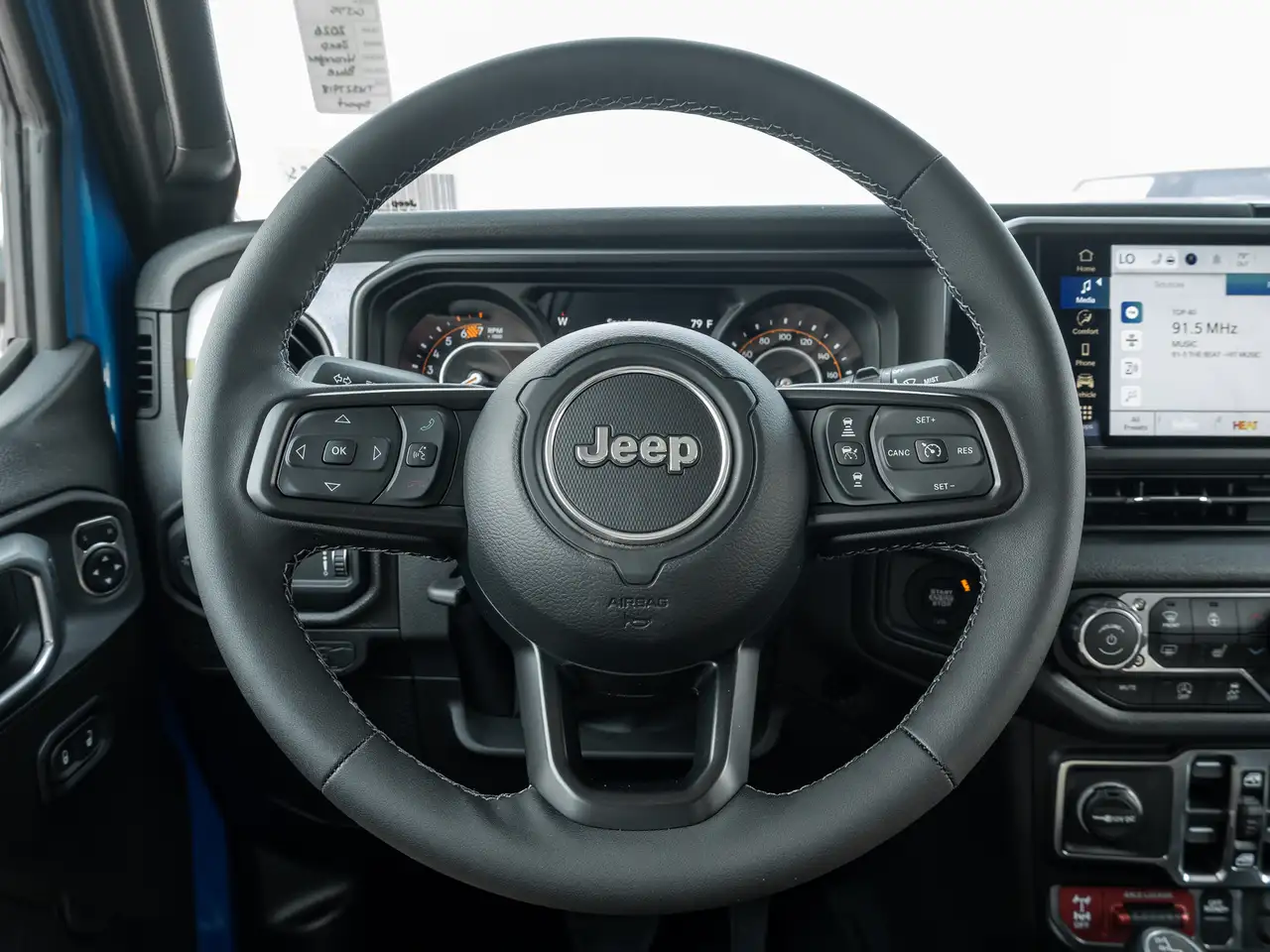 Jeep Wrangler снимка Jeep Wrangler