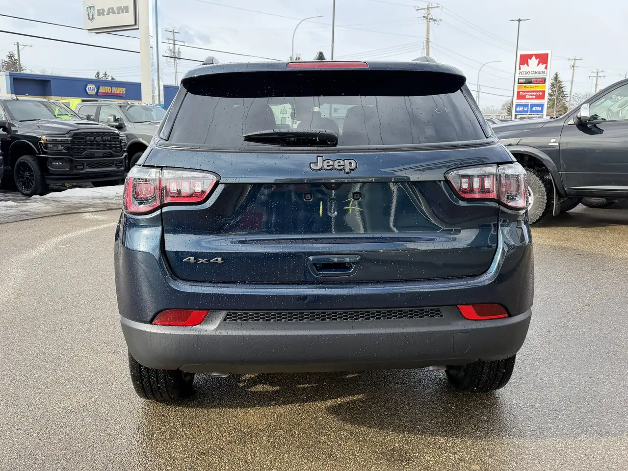 Jeep Compass photo Jeep Compass