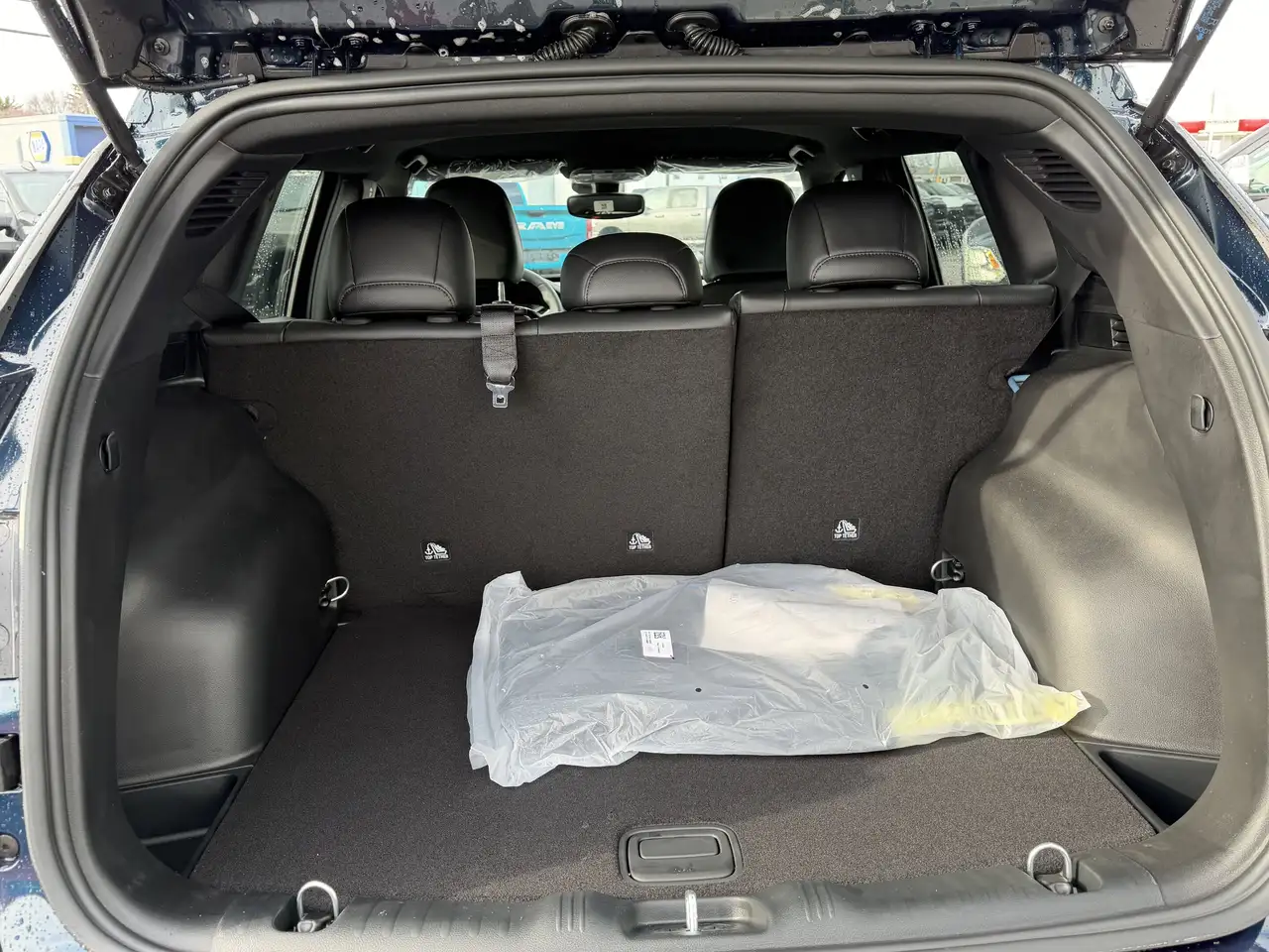 Jeep Compass photo Jeep Compass