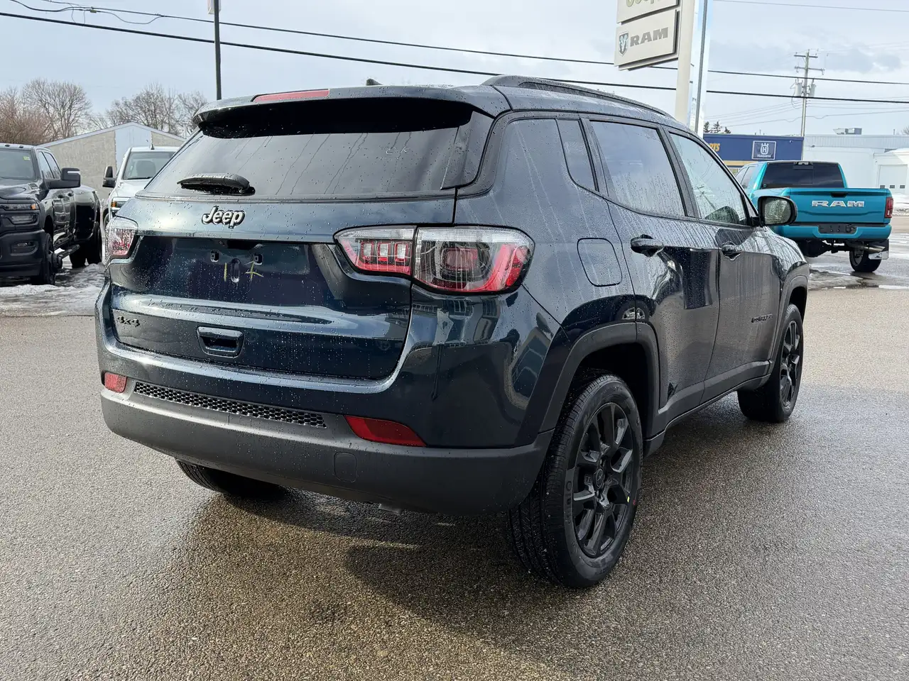 Jeep Compass photo Jeep Compass
