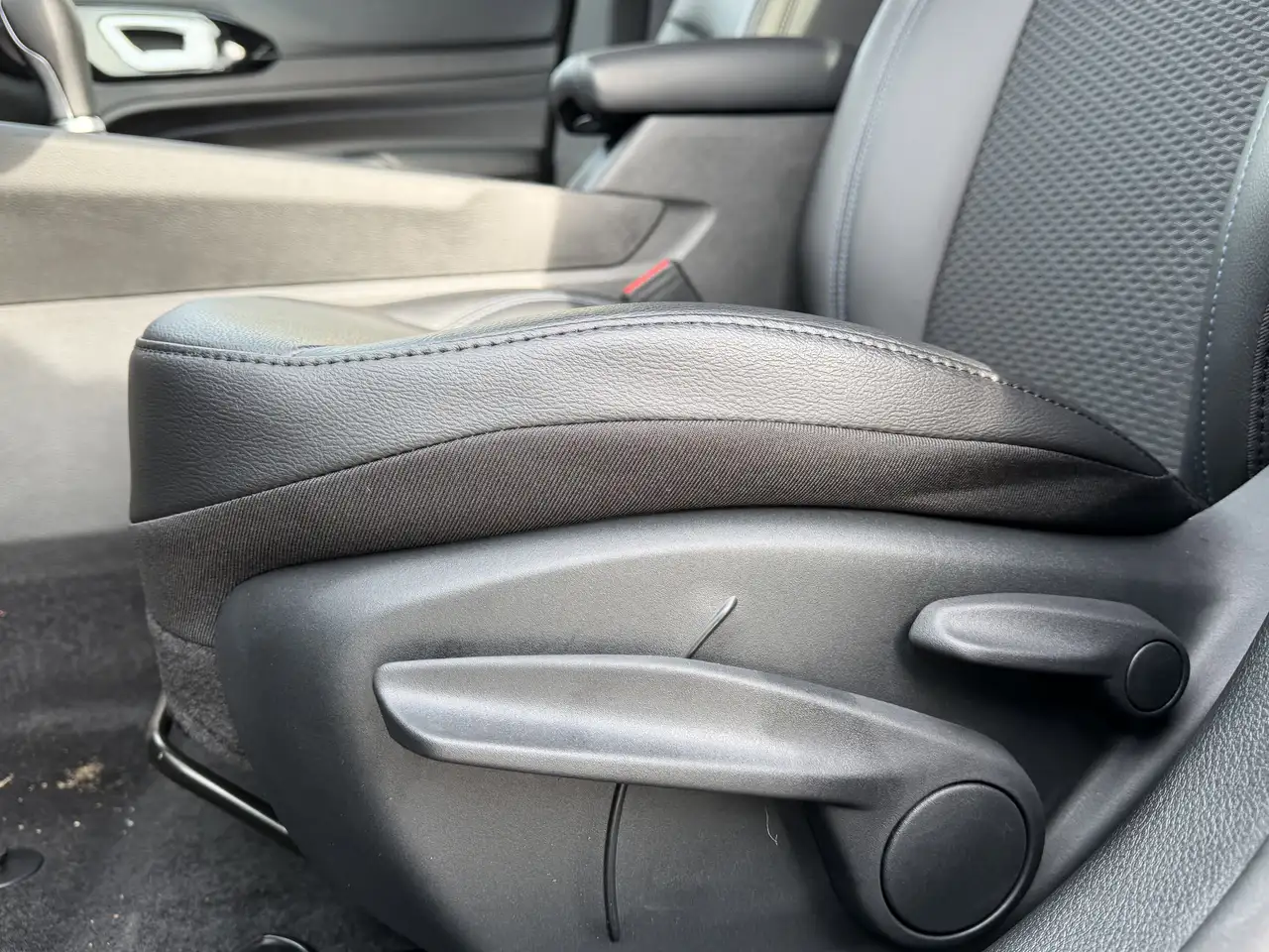 Jeep Compass photo Jeep Compass
