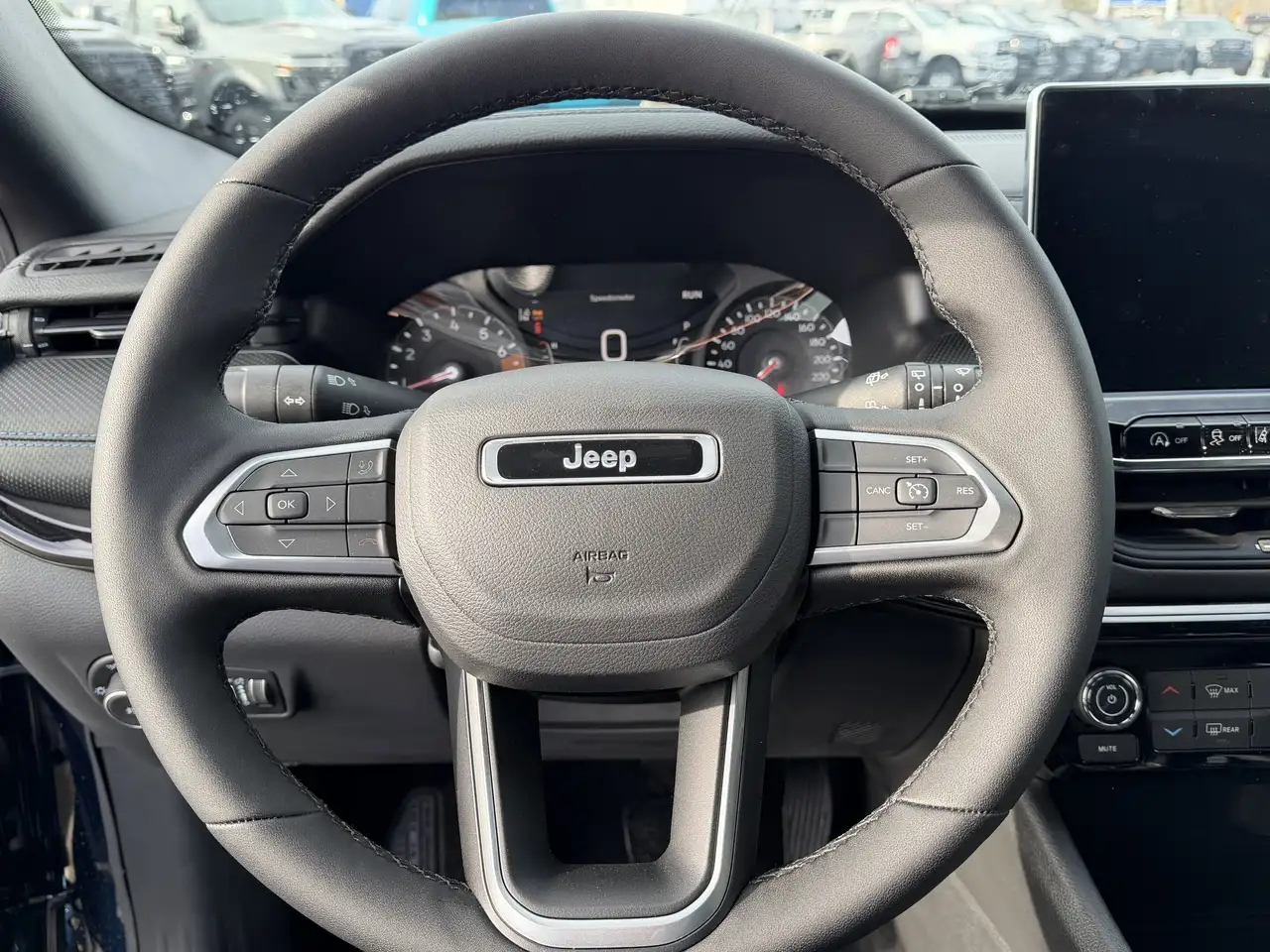 Jeep Compass photo Jeep Compass