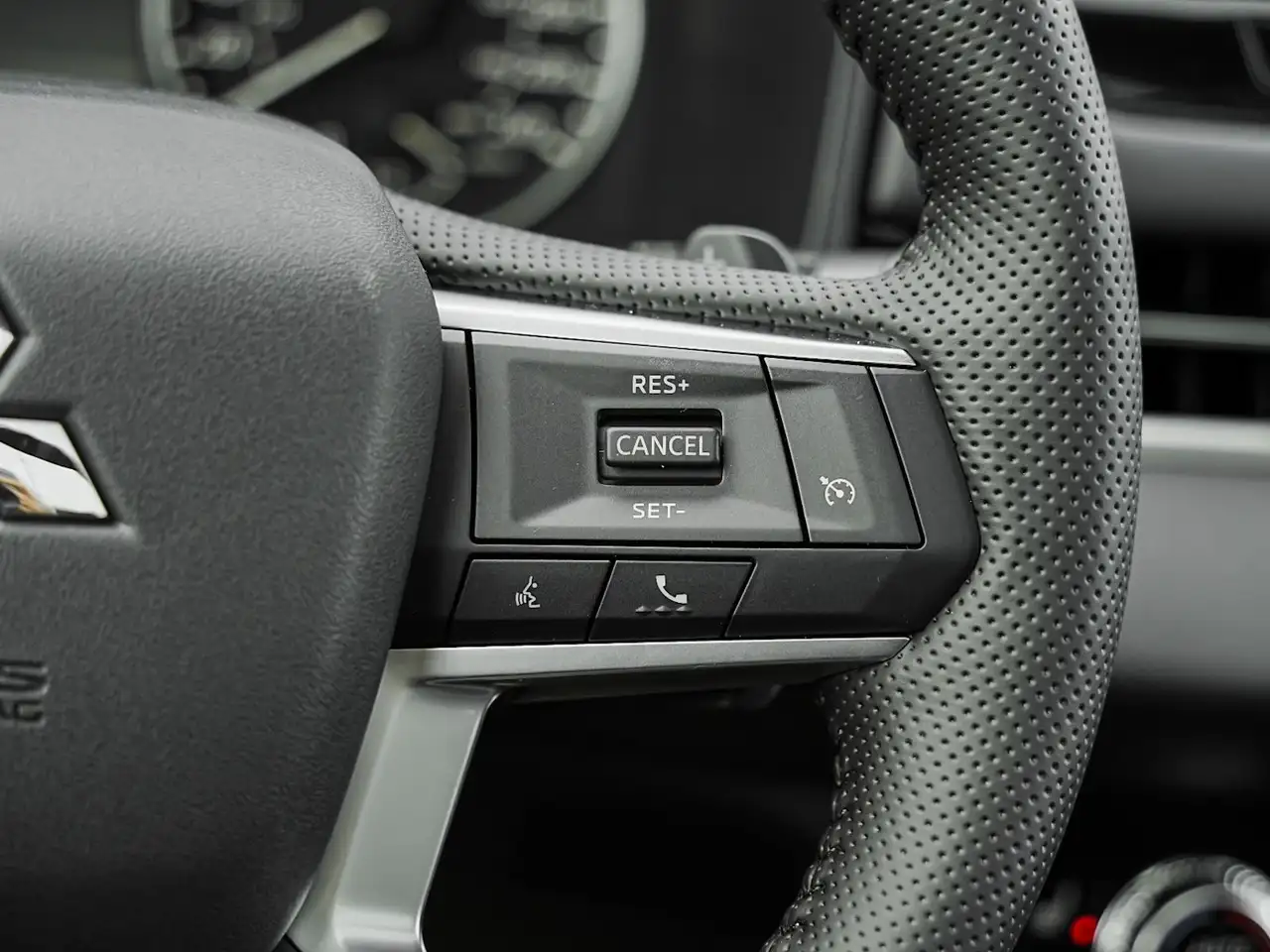 Mitsubishi Outlander photo Mitsubishi Outlander