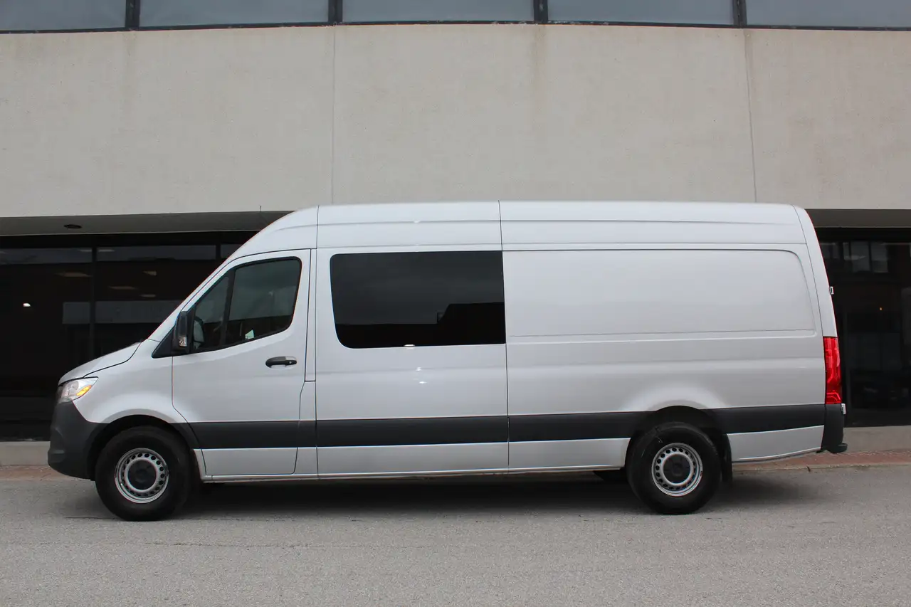 Mercedes-Benz Sprinter снимка Mercedes-Benz Sprinter