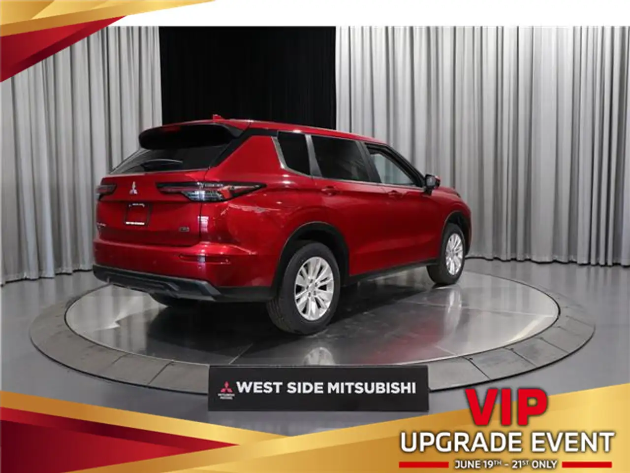 Mitsubishi Outlander photo Mitsubishi Outlander