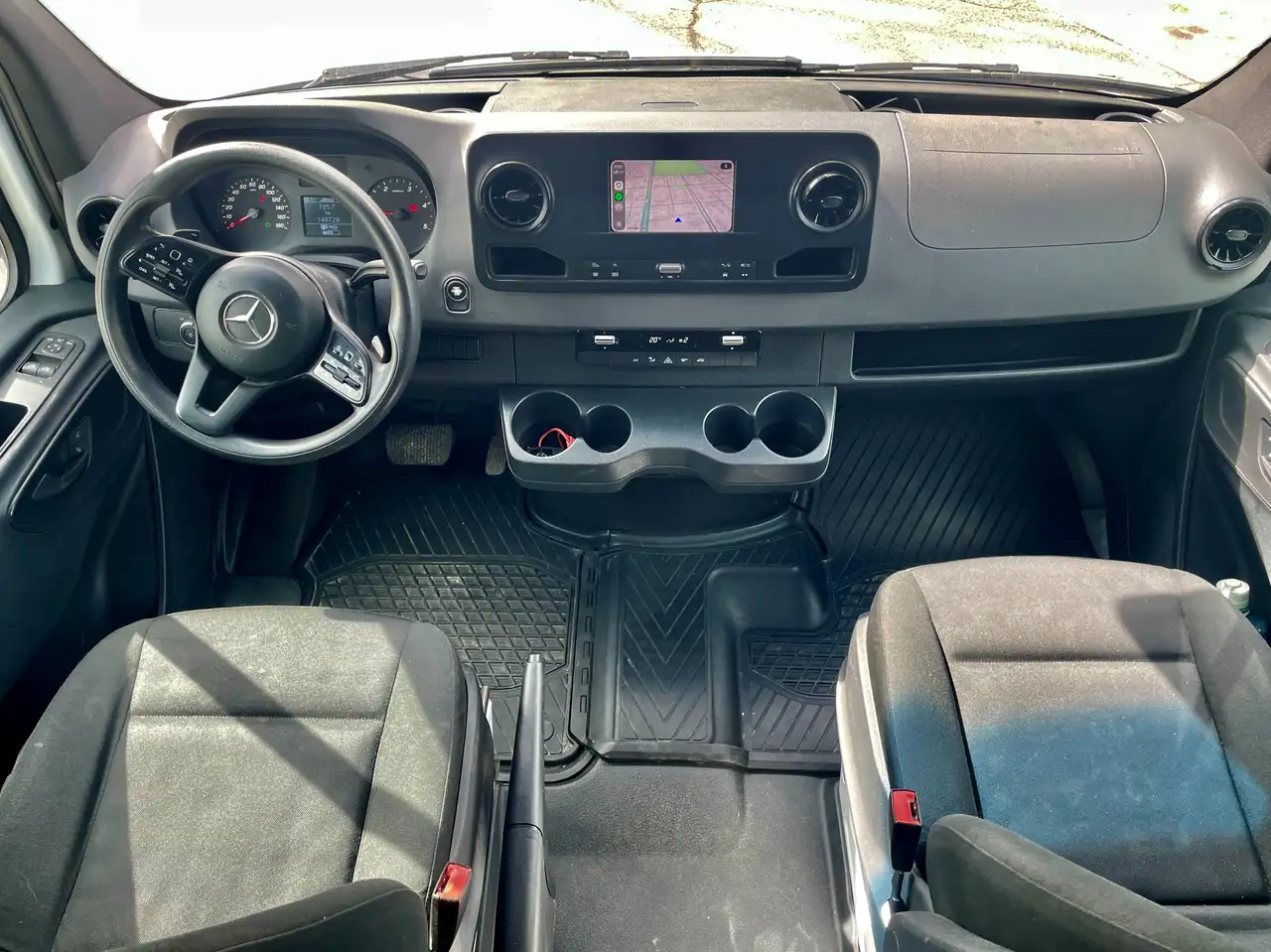 Mercedes-Benz Sprinter снимка Mercedes-Benz Sprinter