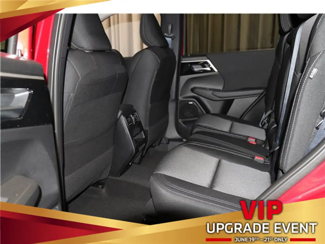 Mitsubishi Outlander photo Mitsubishi Outlander