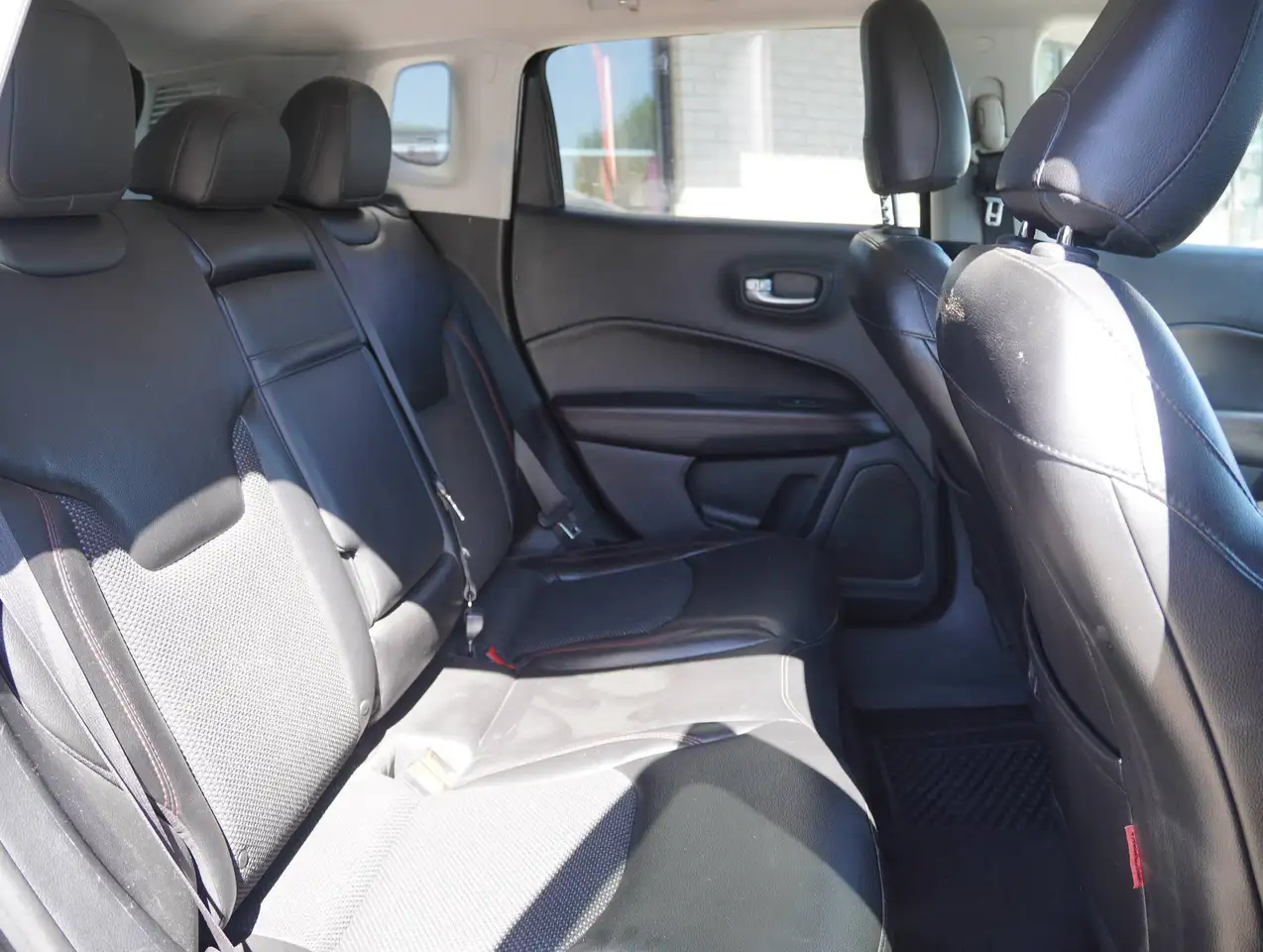 Jeep Compass photo Jeep Compass